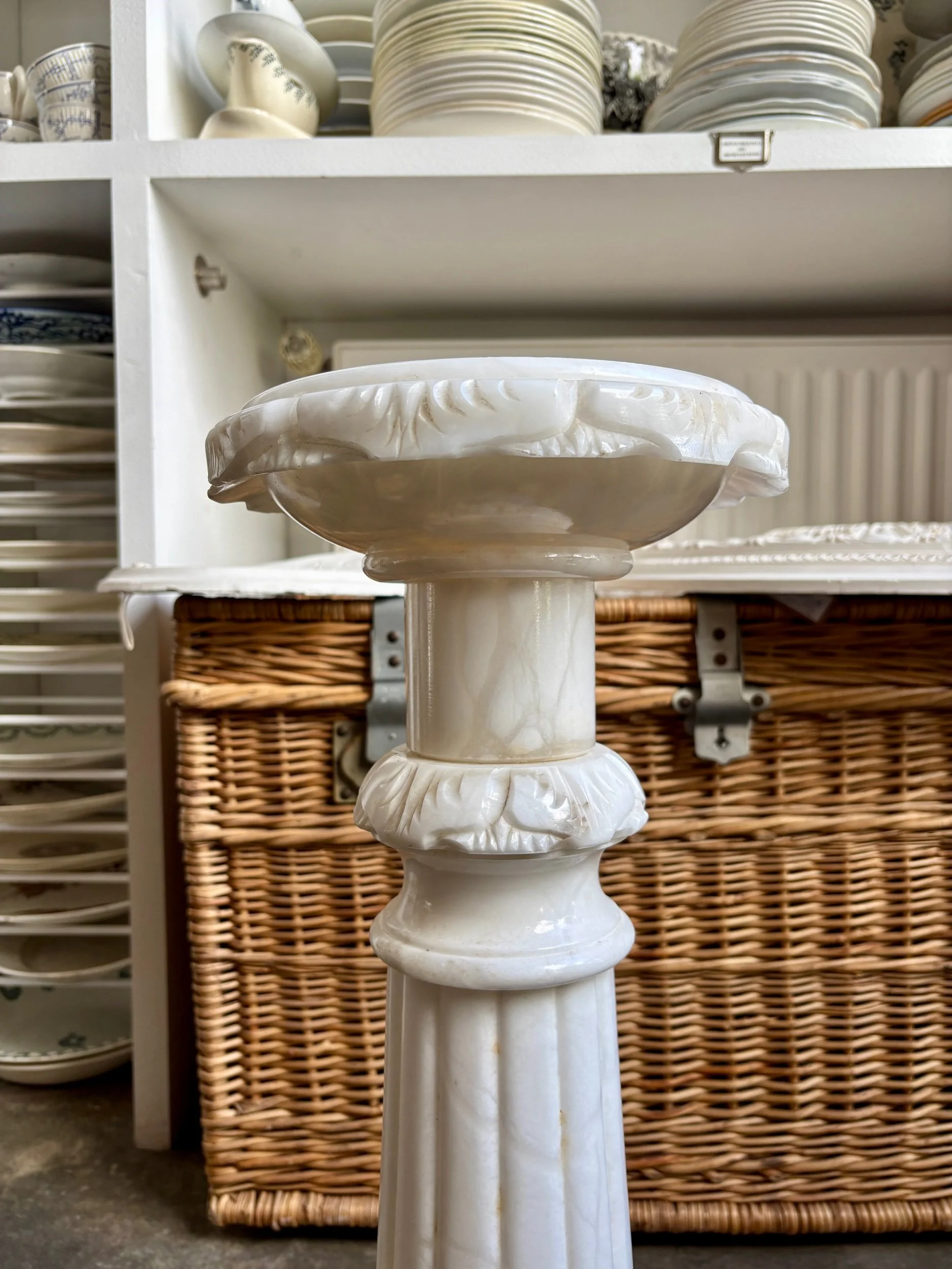 colonne-sellette-lumineuse-albatre-mobilier-vintage-axs-design-paris-france