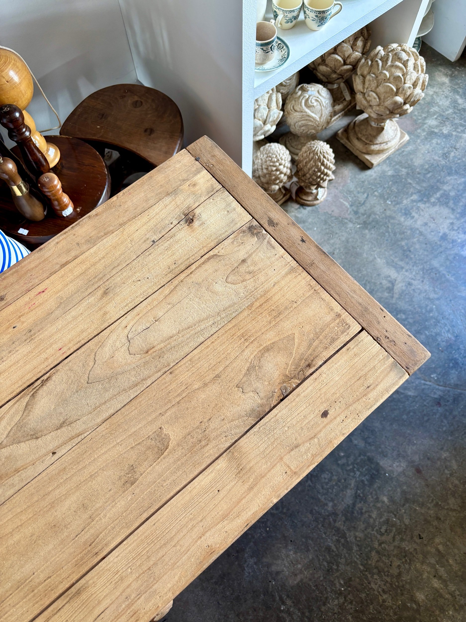 table-appoint-bureau-bois-clair-mobilier-vintage-axs-design-paris-france