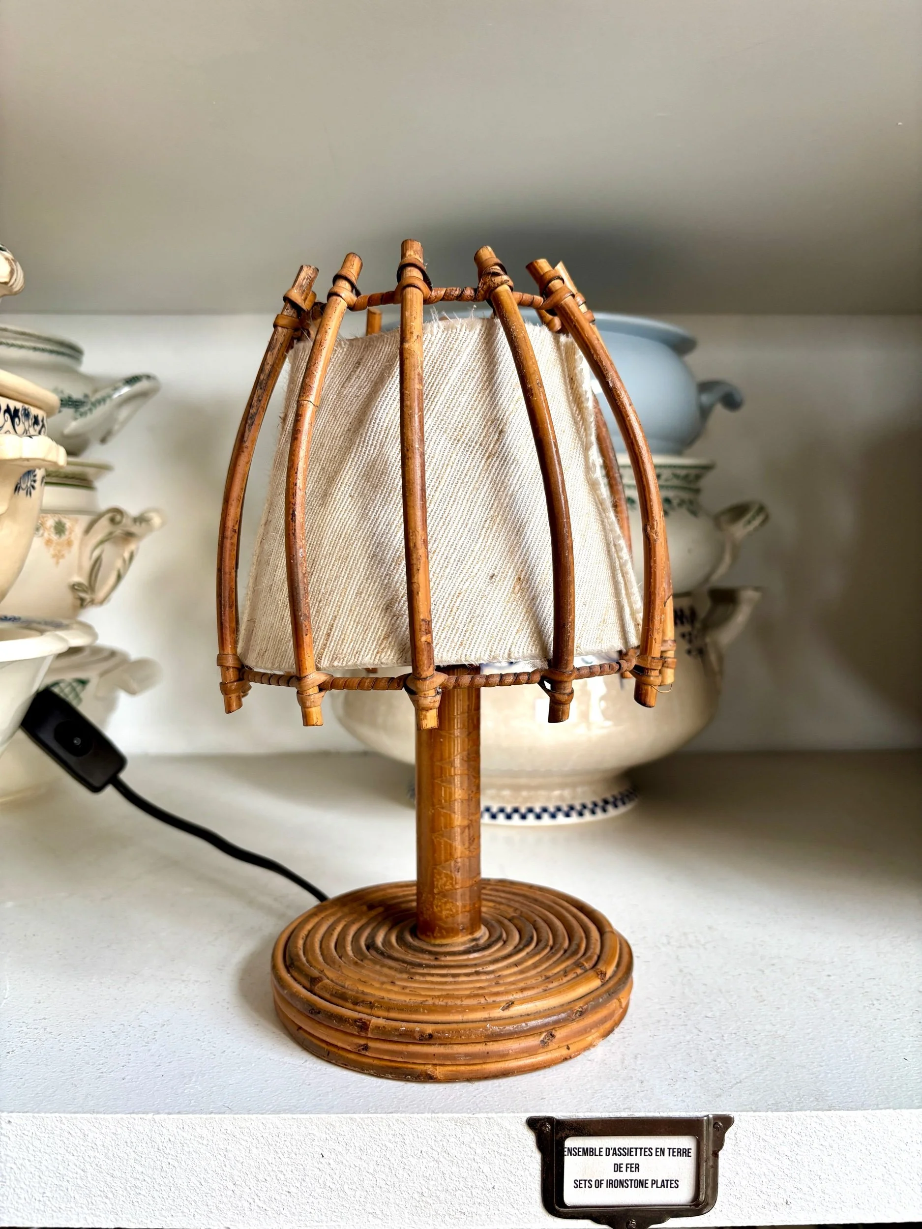 lampe-rotin-bois-coton-beige-luminaire-vintage-axs-design-paris-france
