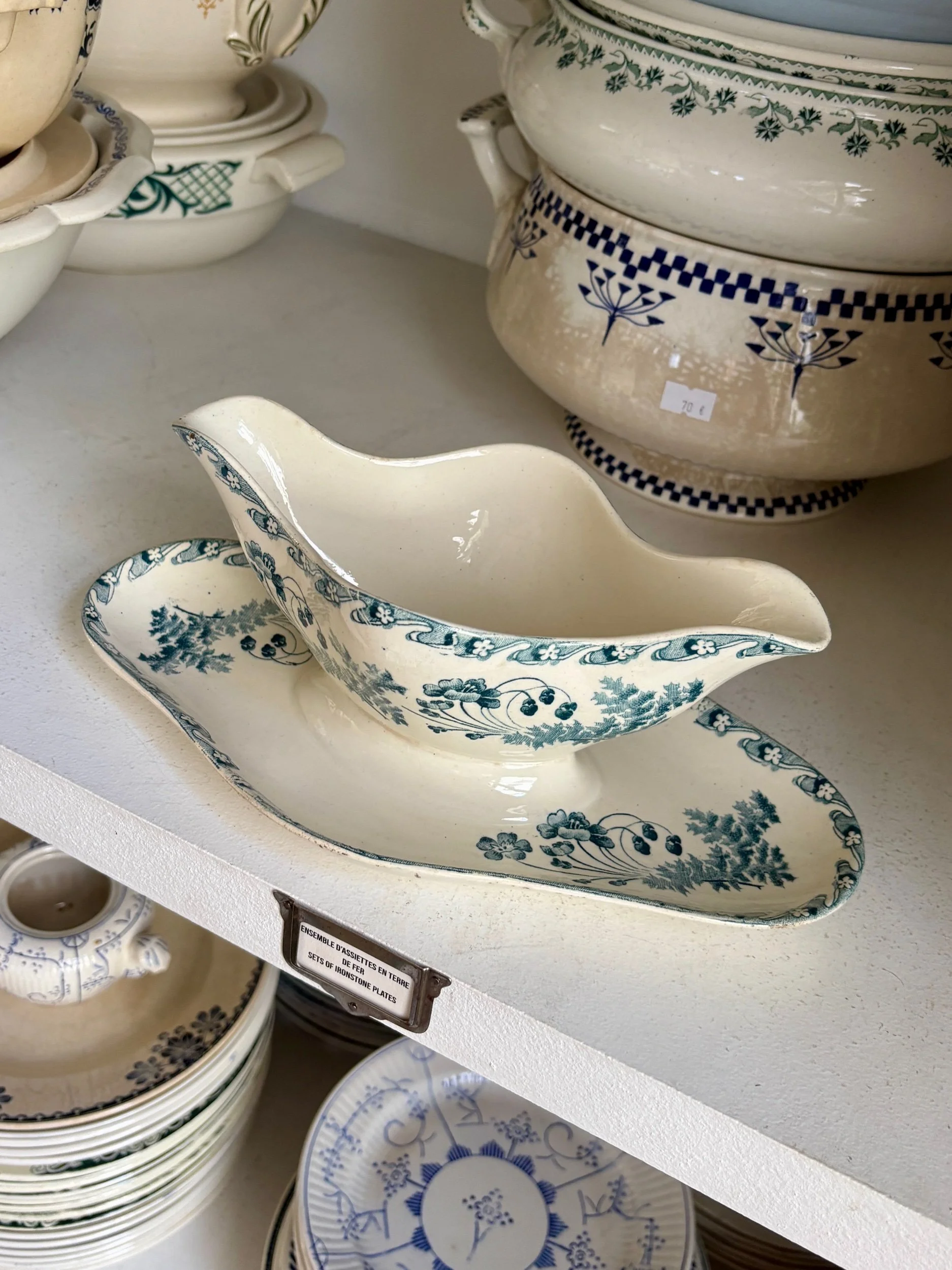 sauciere-longwy-chartres-terre-fer-bleu-vaisselle-vintage-axs-design-paris-france