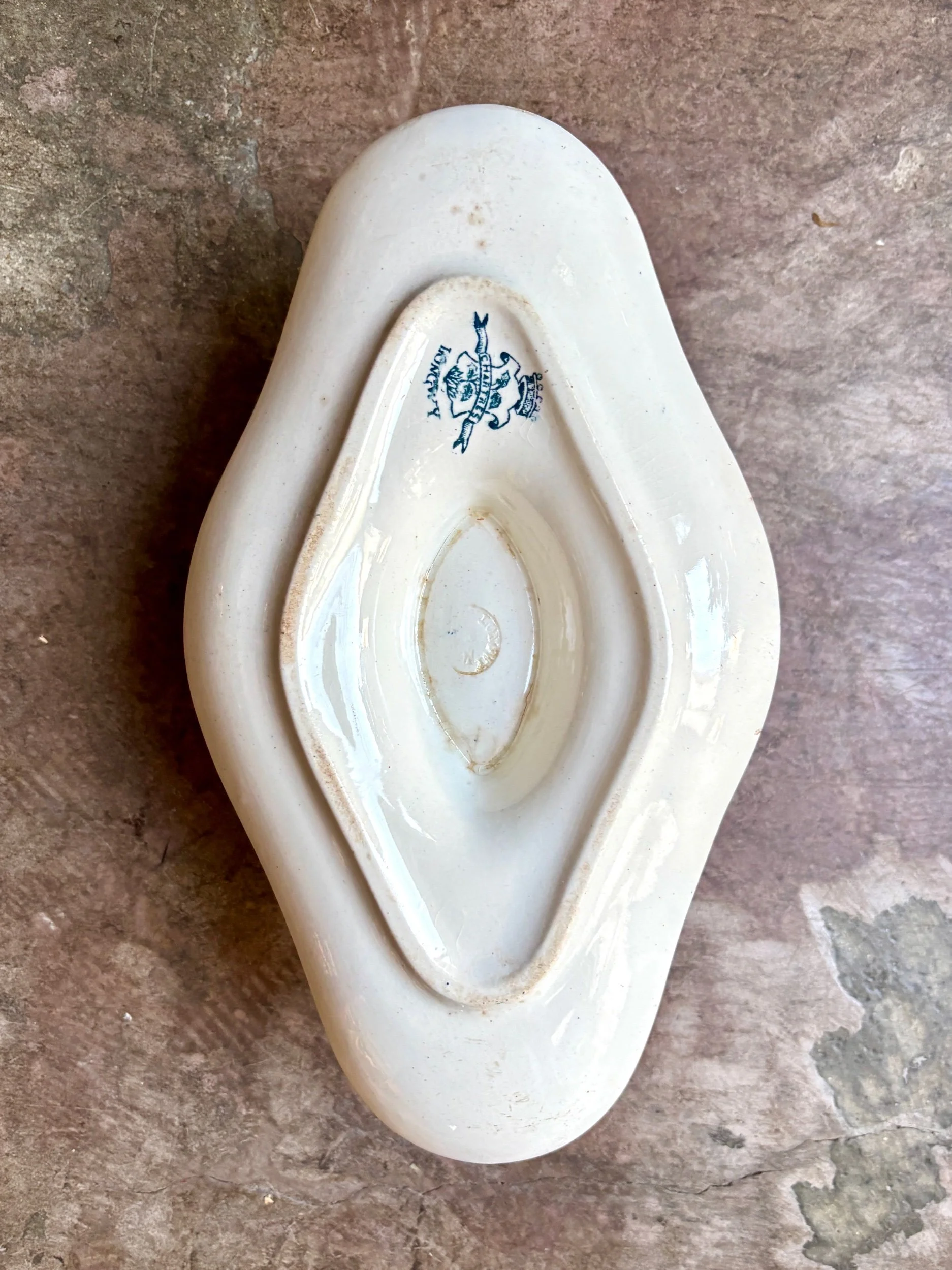 sauciere-longwy-chartres-terre-fer-bleu-vaisselle-vintage-axs-design-paris-france