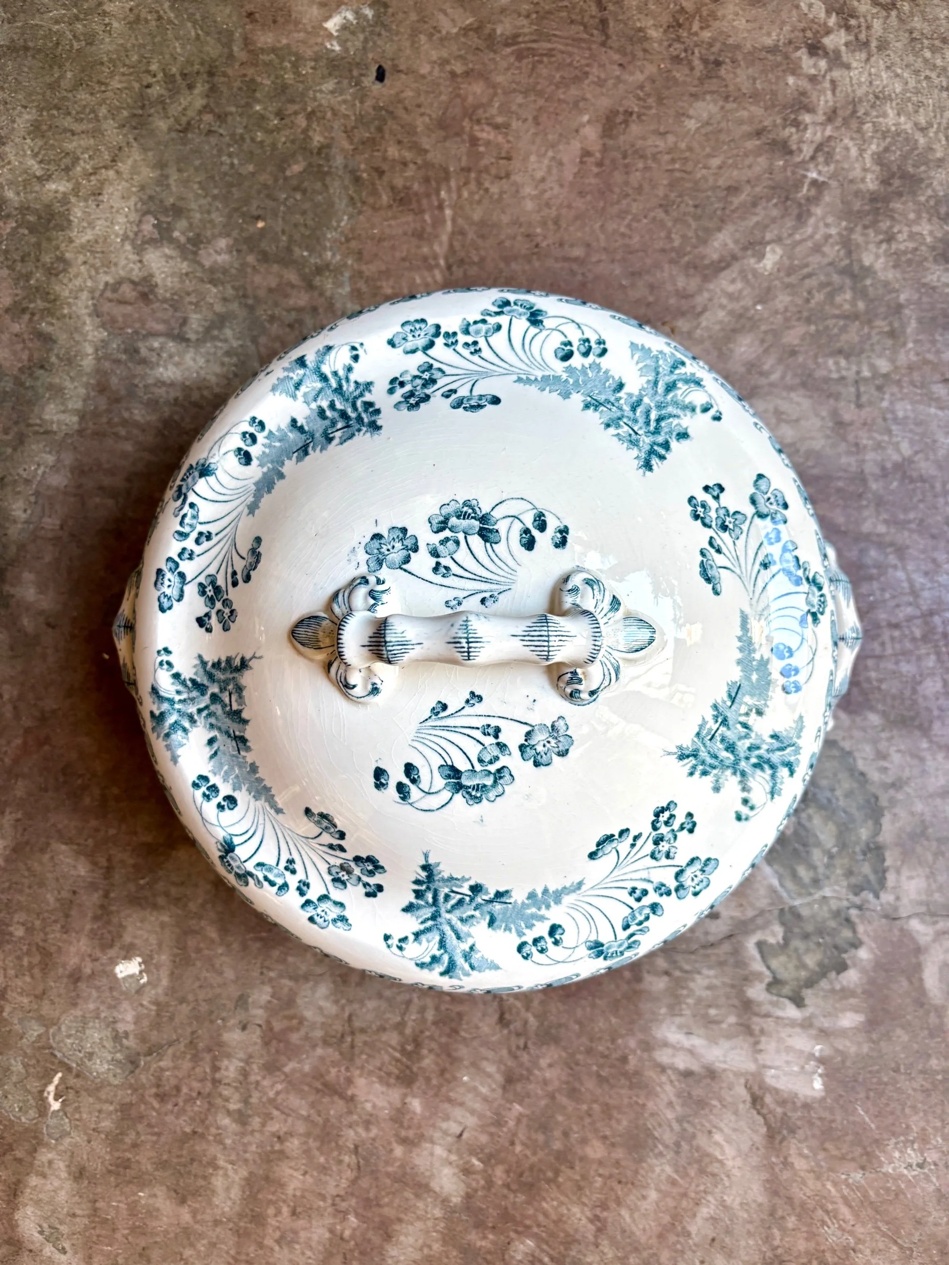 soupiere-longwy-chartres-terre-fer-bleu-vaisselle-vintage-axs-design-paris-france