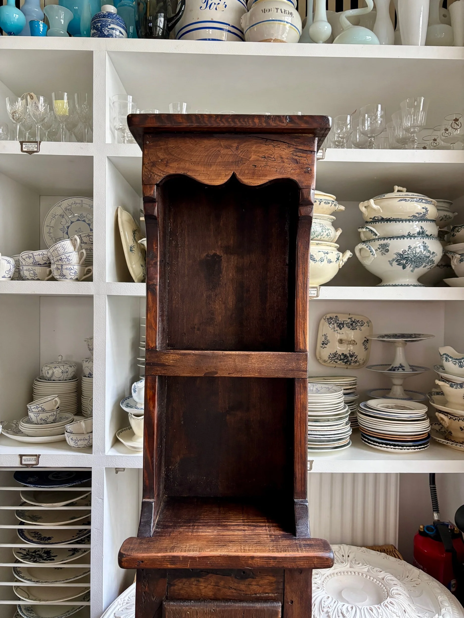 meuble-rangement-bois-fonce-antiquite-vintage-axs-design-paris-france