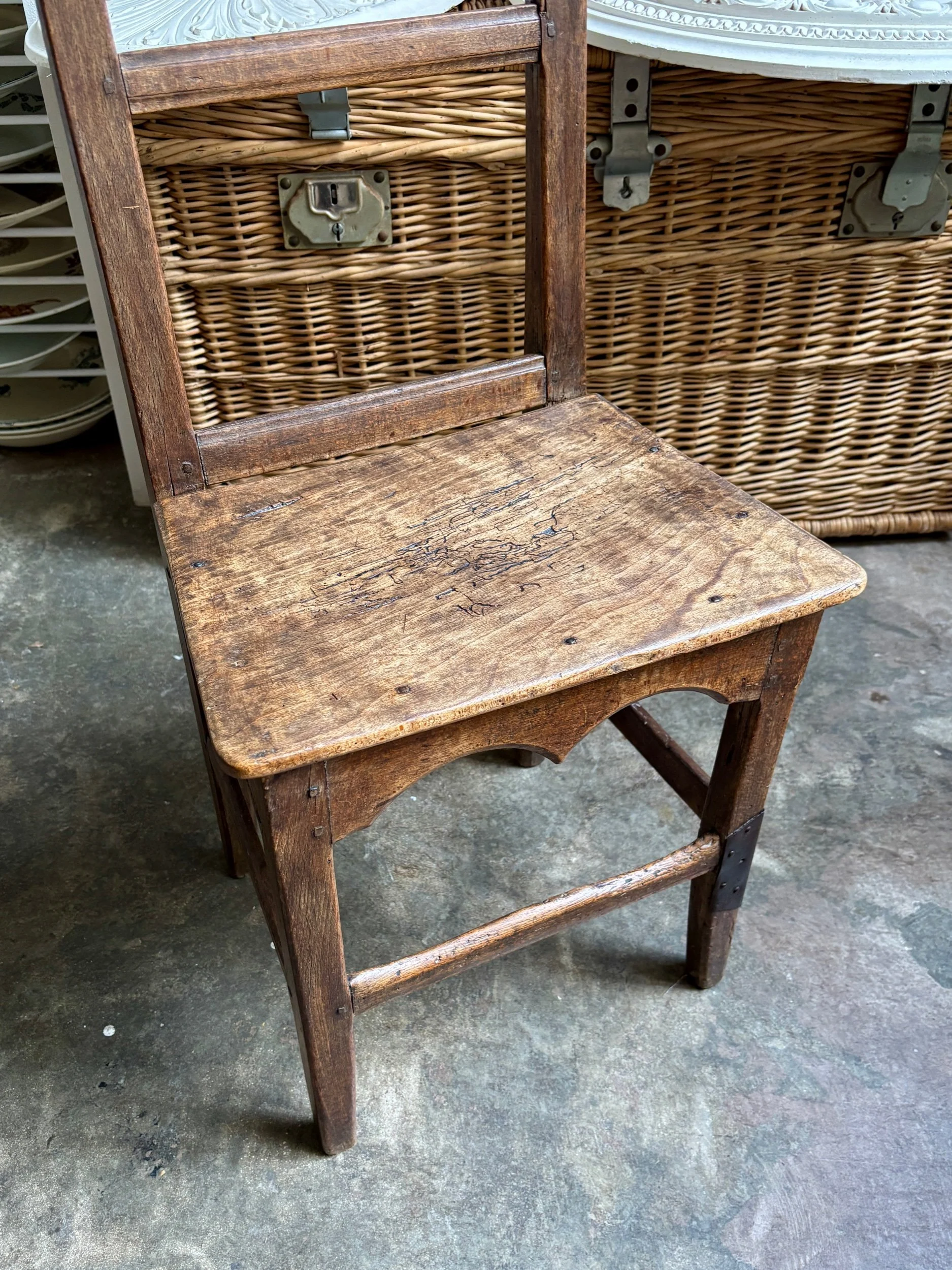chaise-lorraine-bois-fonce-assise-vintage-axs-design-paris-france