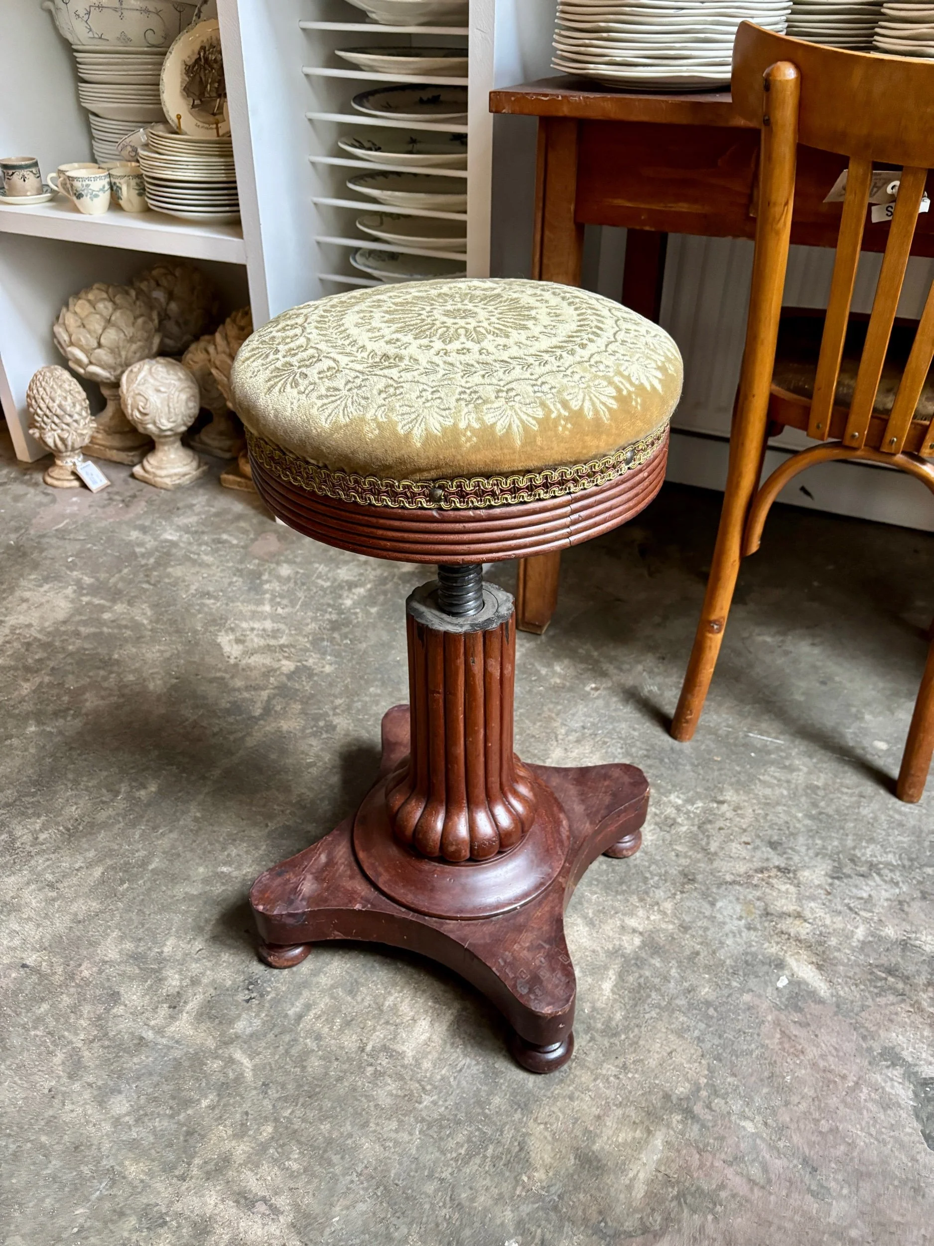 tabouret-piano-bois-velours-vintage-axs-design-paris-france