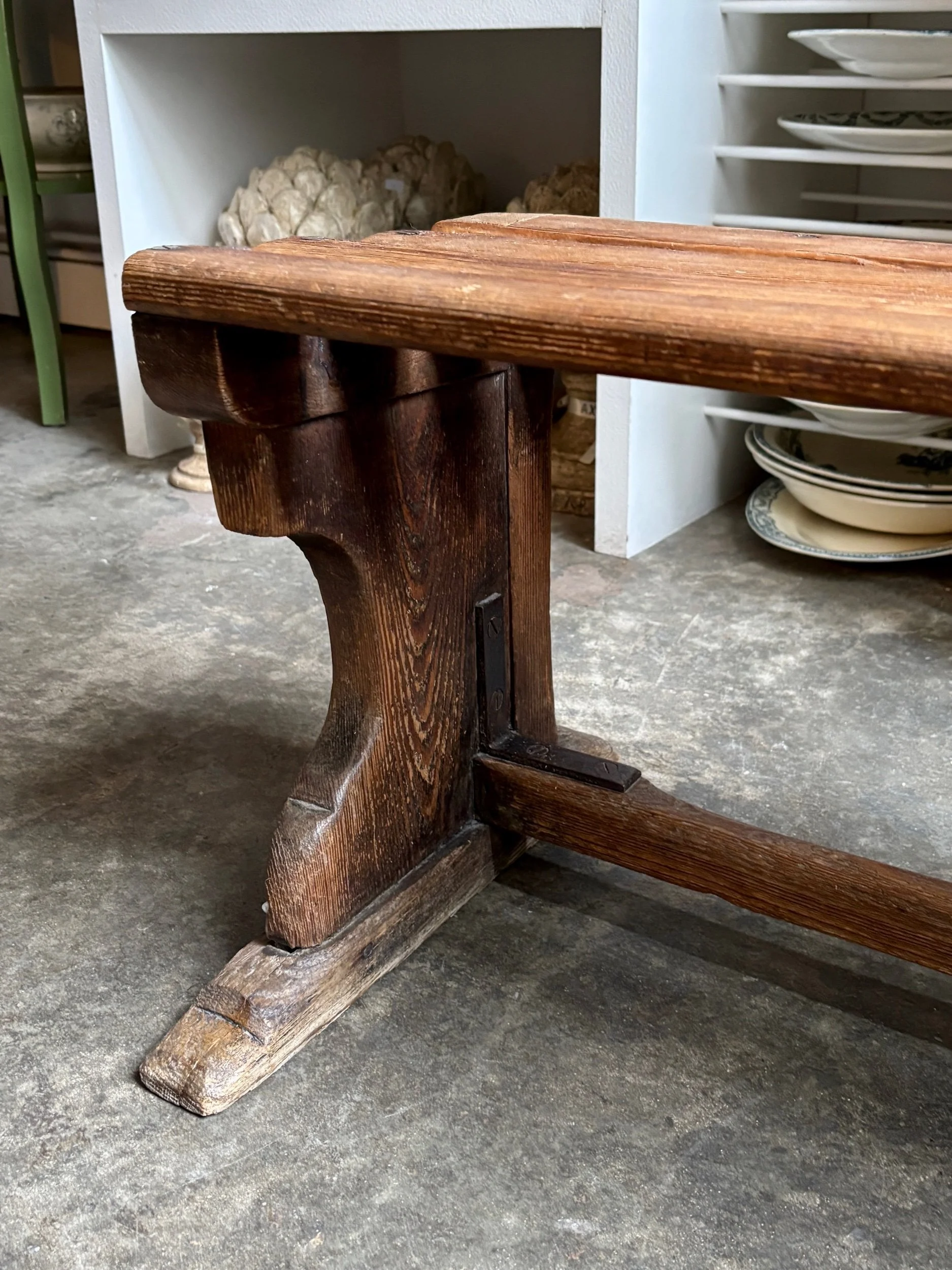 banc-bois-fonce-assise-vintage-axs-design-paris-france