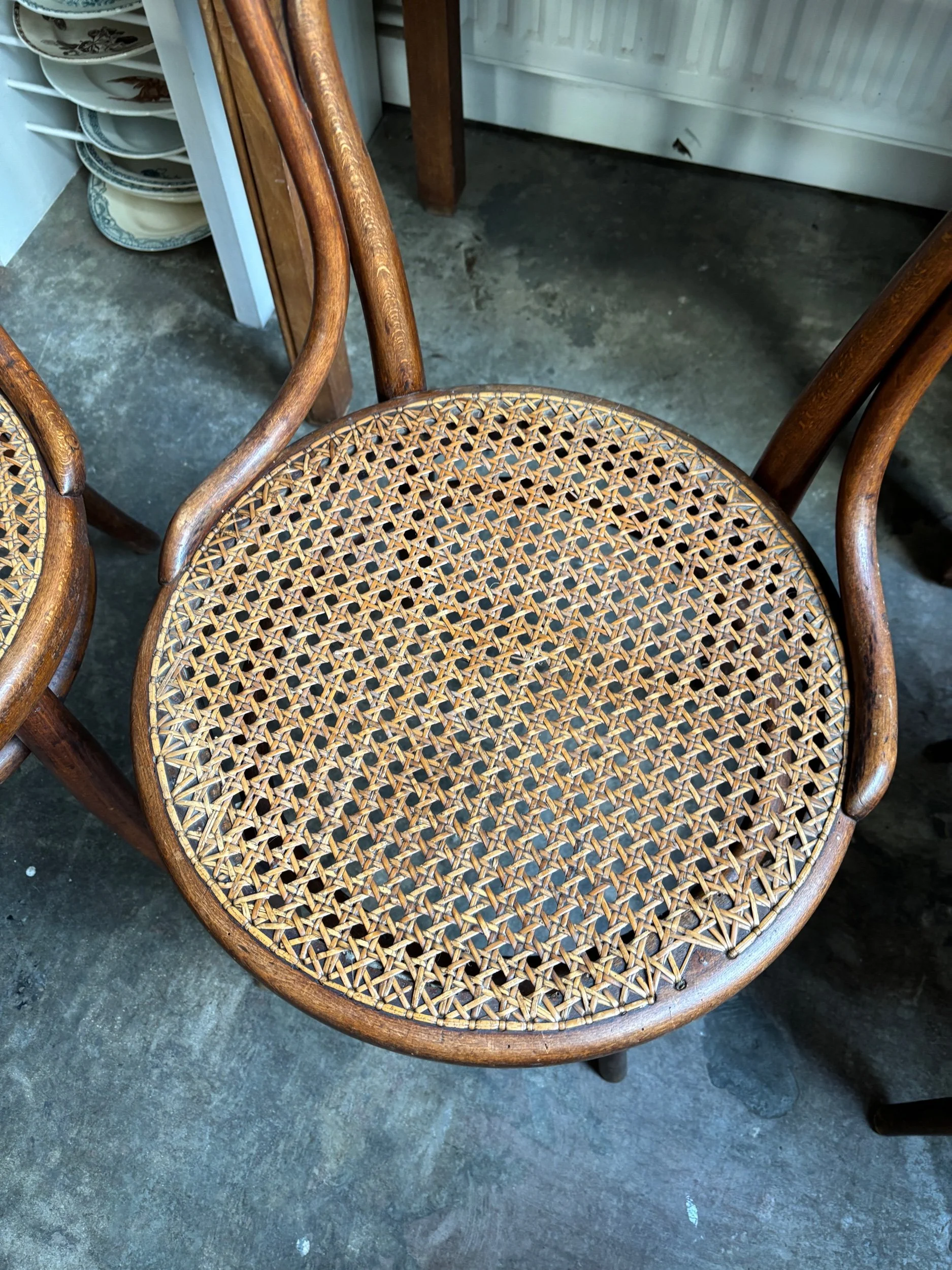 chaises-thonet-bistrot-bois-assise-vintage-axs-design-paris-france