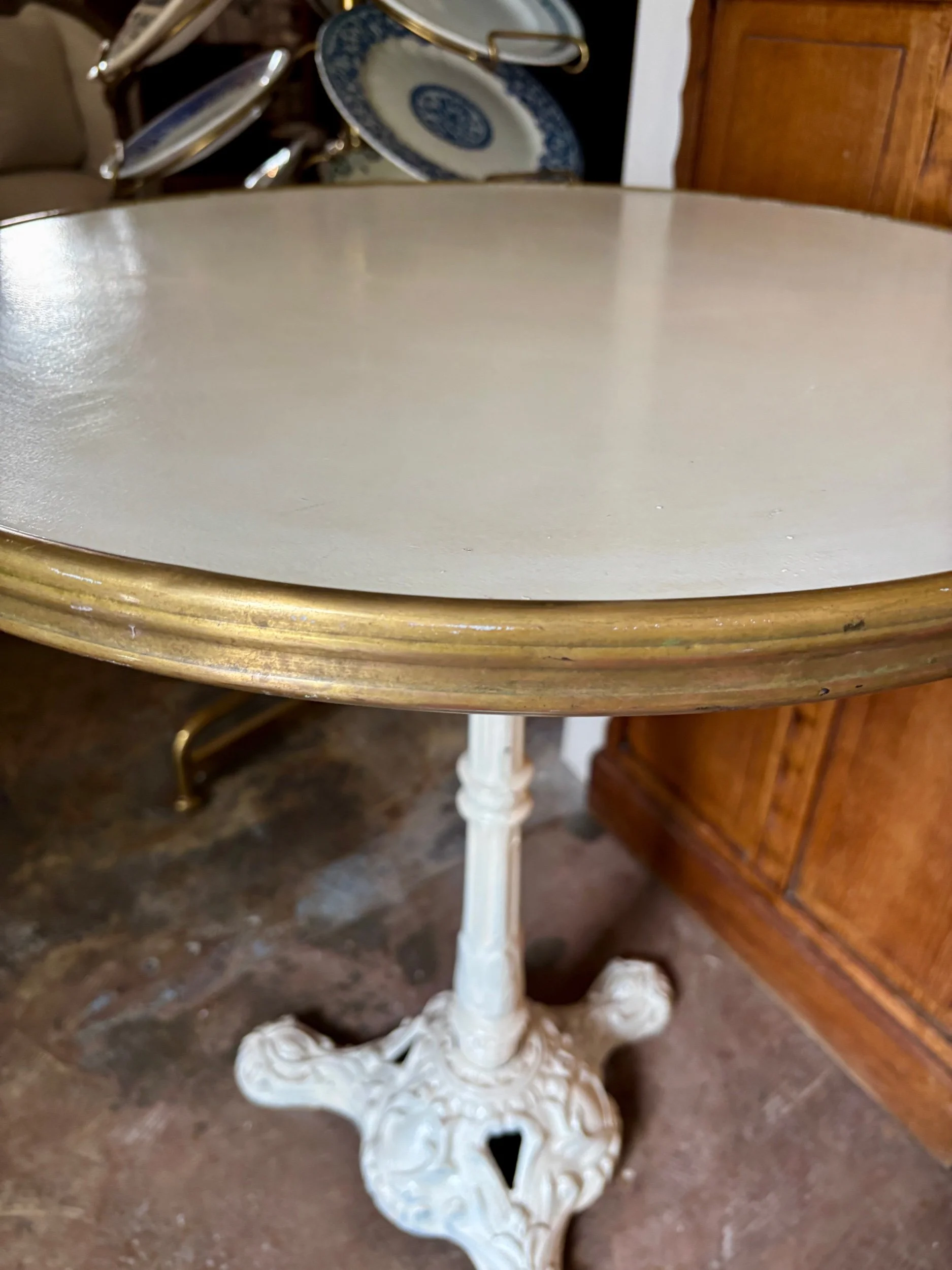 table-bistrot-fonte-fer-blanc-mobilier-vintage-axs-design-paris-france