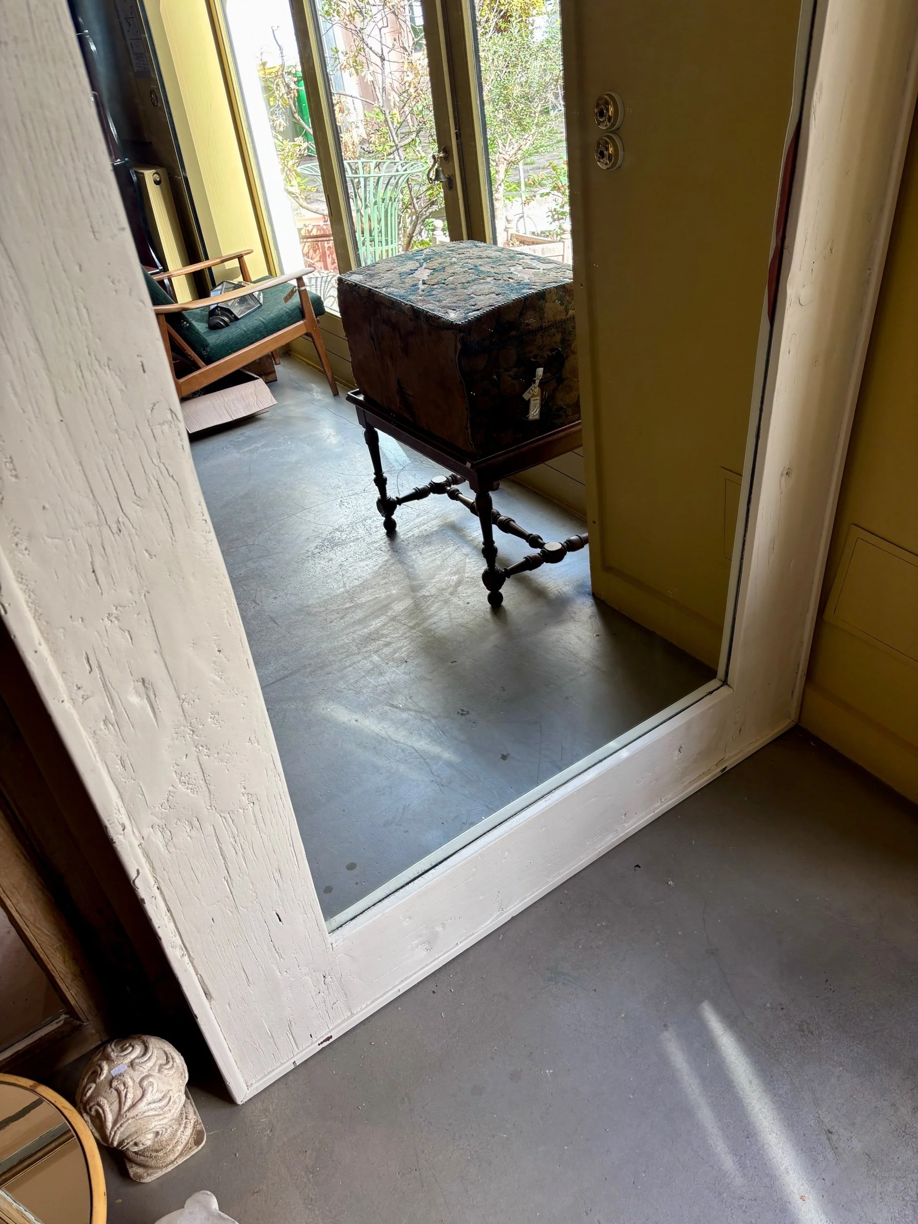 miroir-rectangulaire-bois-blanc-decoration-vintage-axs-design-paris-france