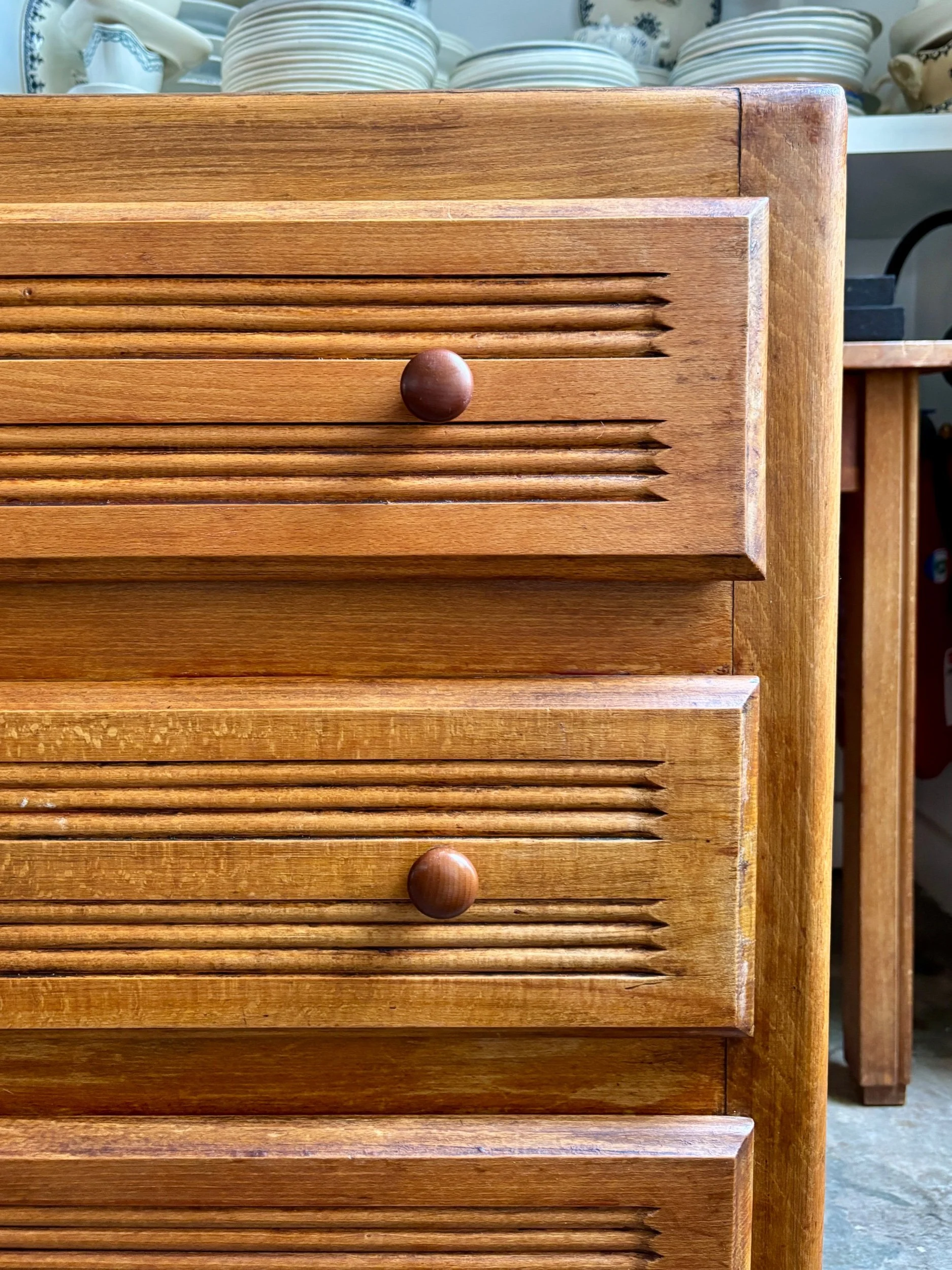 commode-bois-fonce-meuble-vintage-axs-design-paris-france