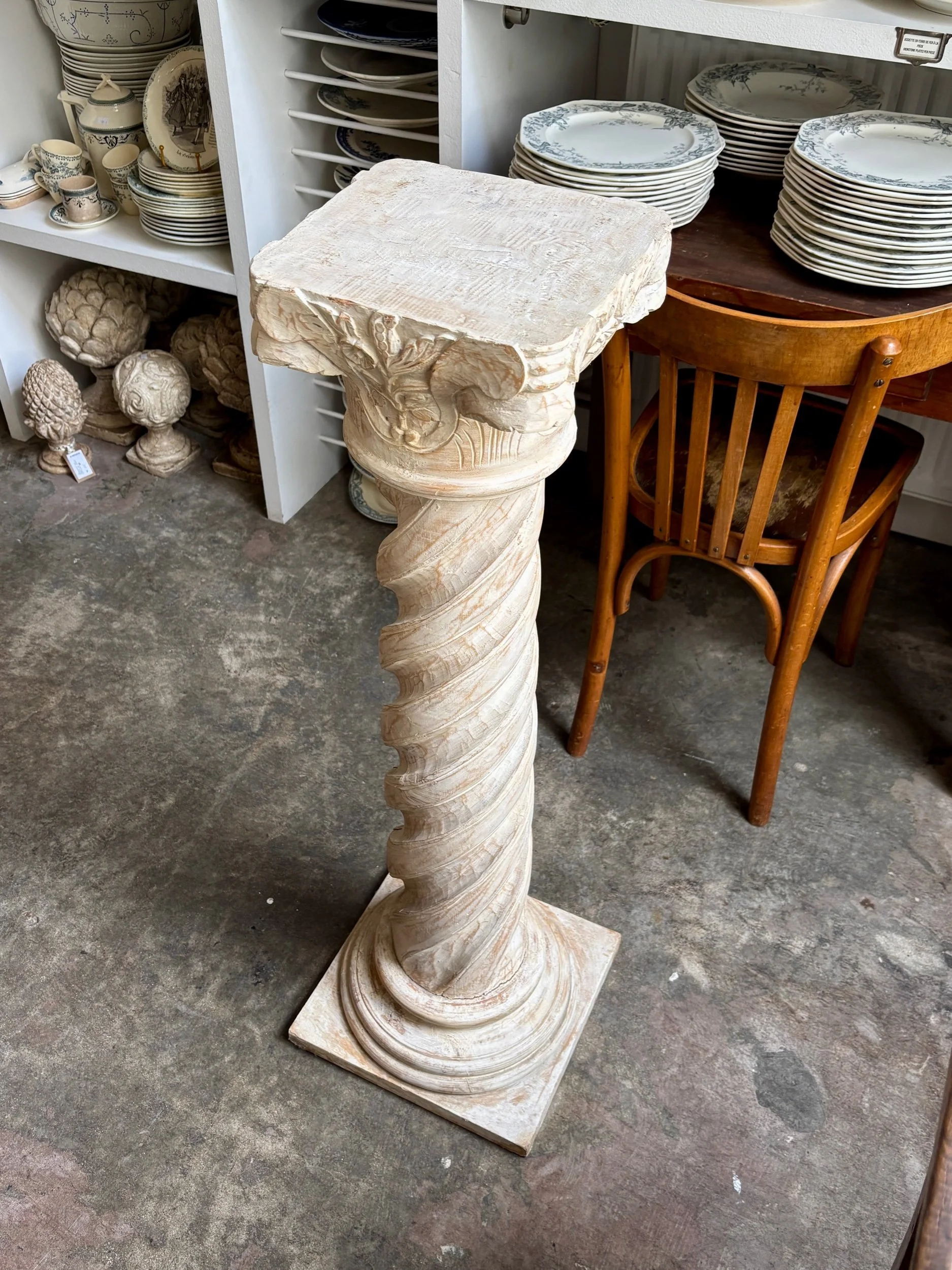 colonne-bois-sculpte-mobilier-vintage-axs-design-paris-france