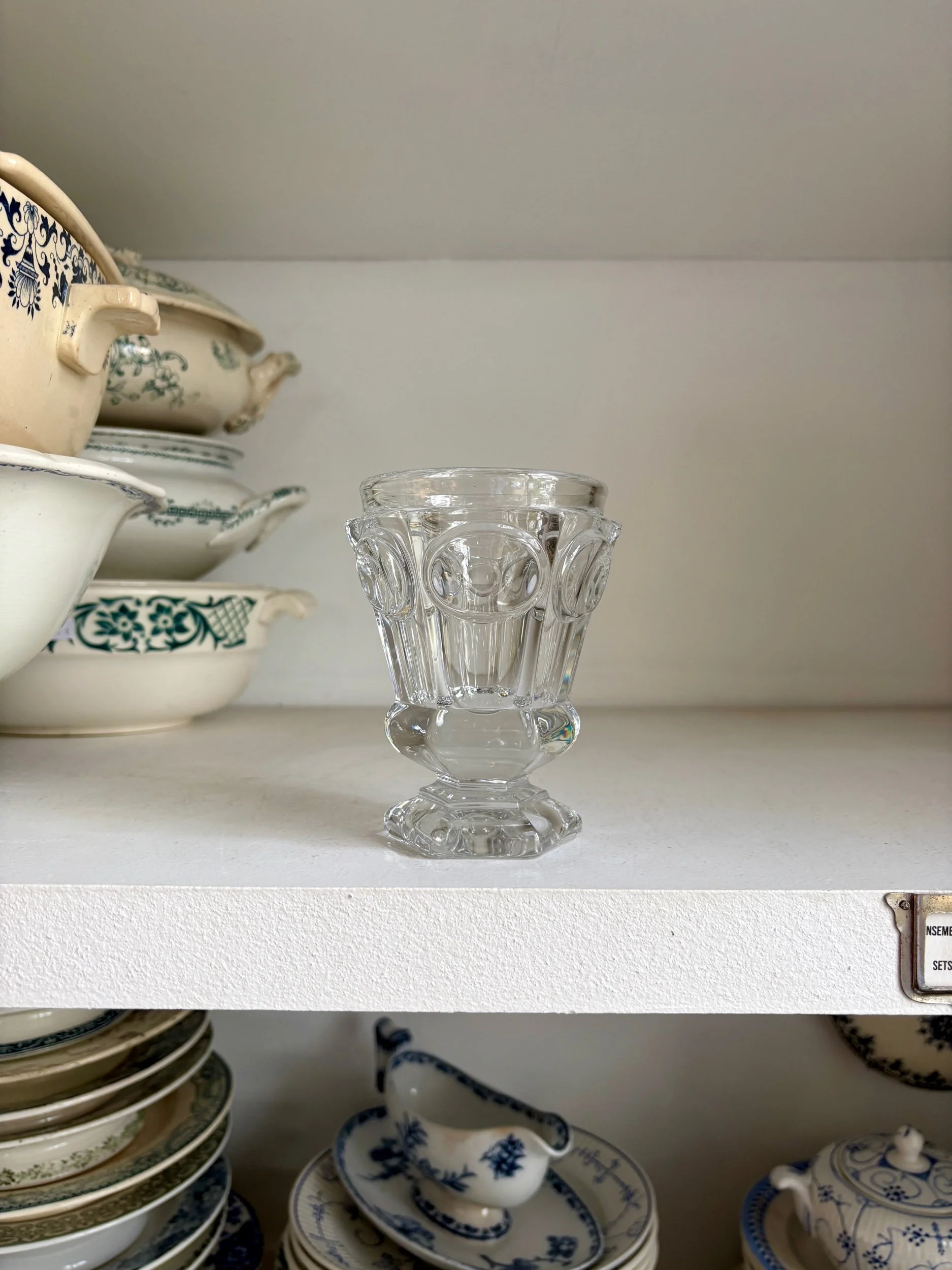vase-violettes-baccarat-cristal-decoration-vintage-axs-design-paris-france