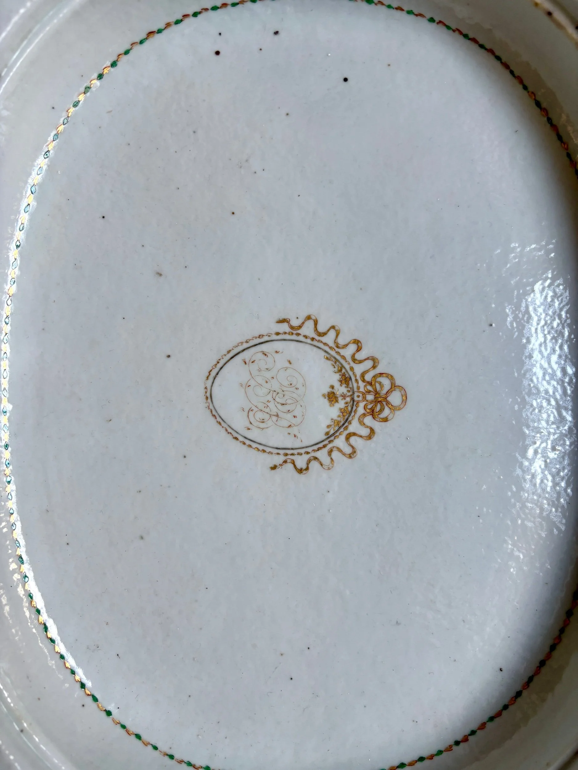 plat-ovale-creux-porcelaine-chine-compagnie-des-indes-vaisselle-antique-vintage-axs-design-paris-france