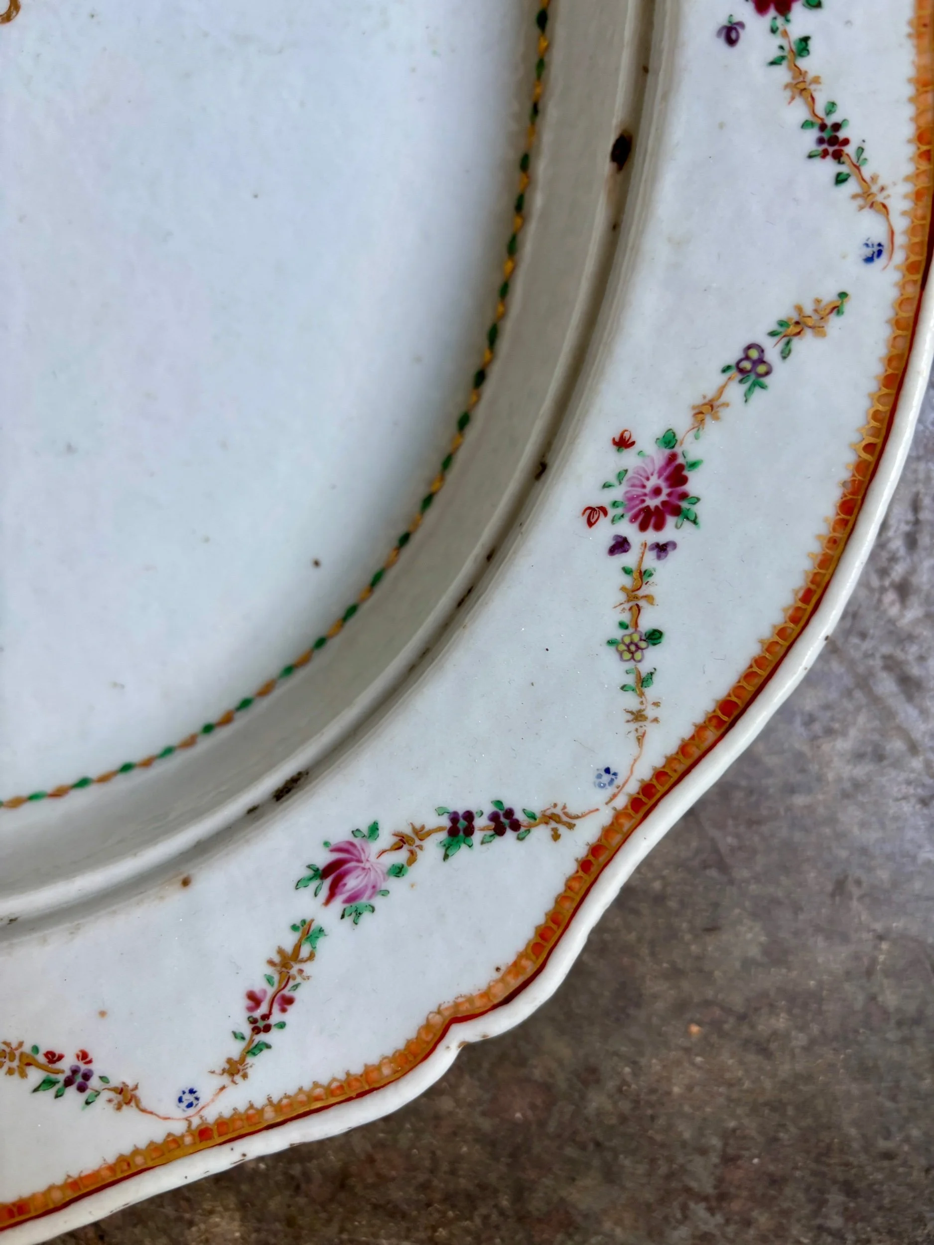 plat-ovale-creux-porcelaine-chine-compagnie-des-indes-vaisselle-antique-vintage-axs-design-paris-france