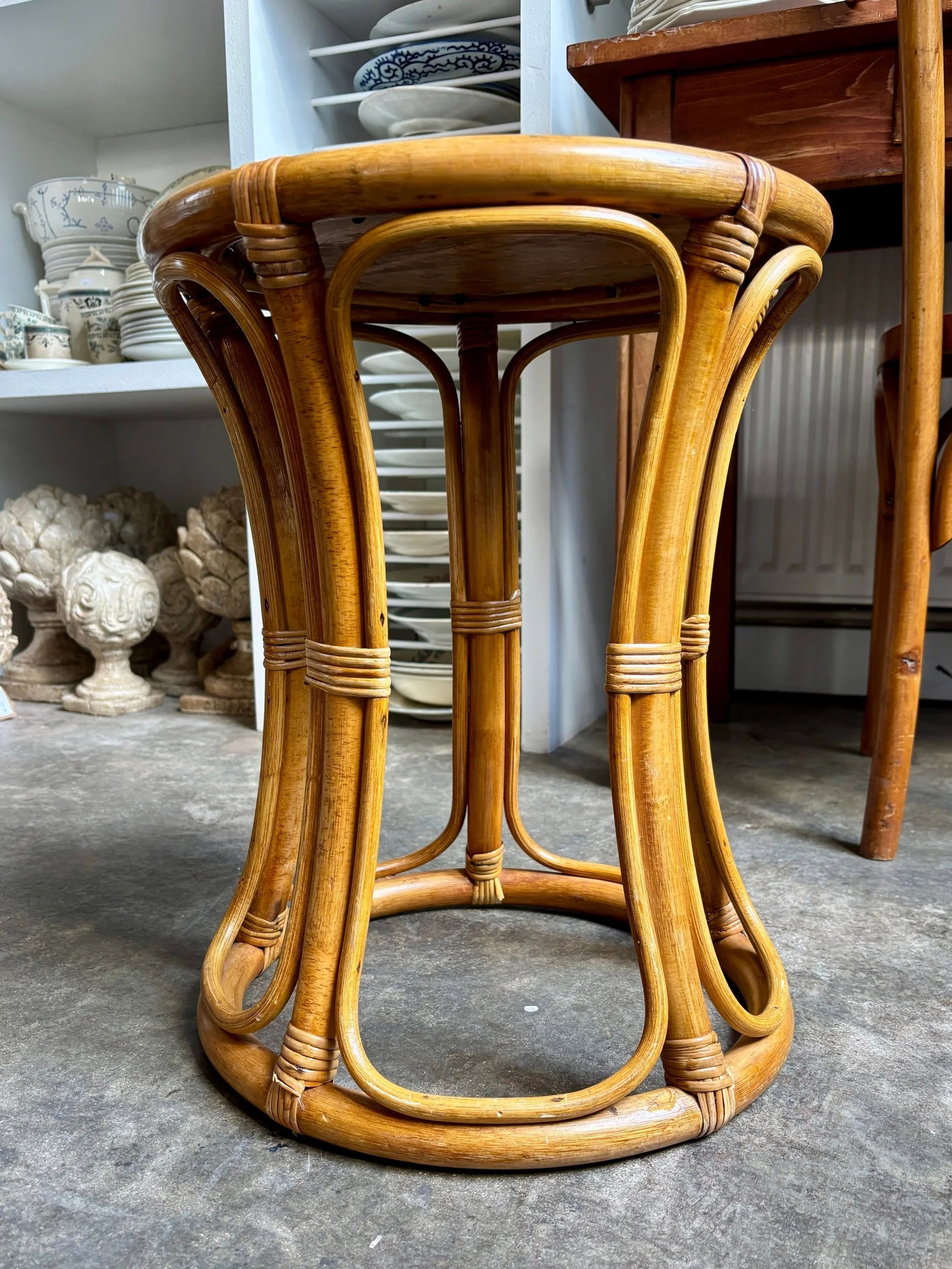 tabouret-table-appoint-rotin-cannage-meuble-vintage-axs-design-paris-france