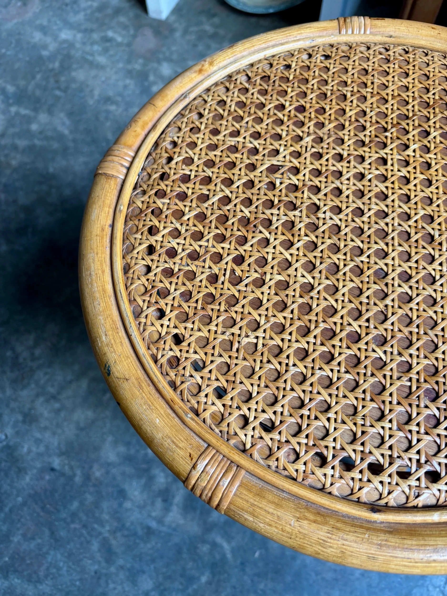 tabouret-table-appoint-rotin-cannage-meuble-vintage-axs-design-paris-france