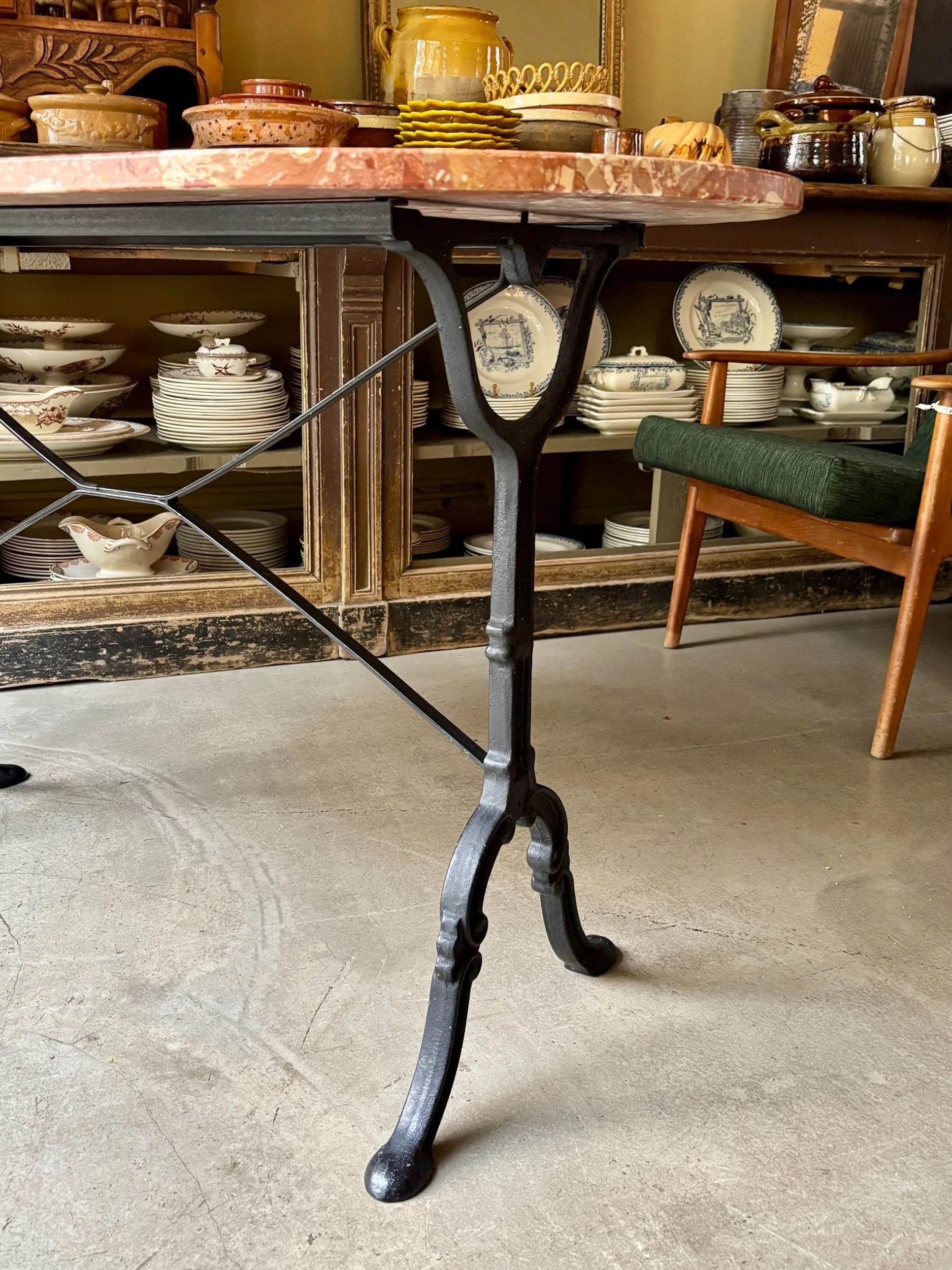 table-bistrot-oblongue-pierre-caunes-fonte-fer-mobilier-vintage-axs-design-paris-france