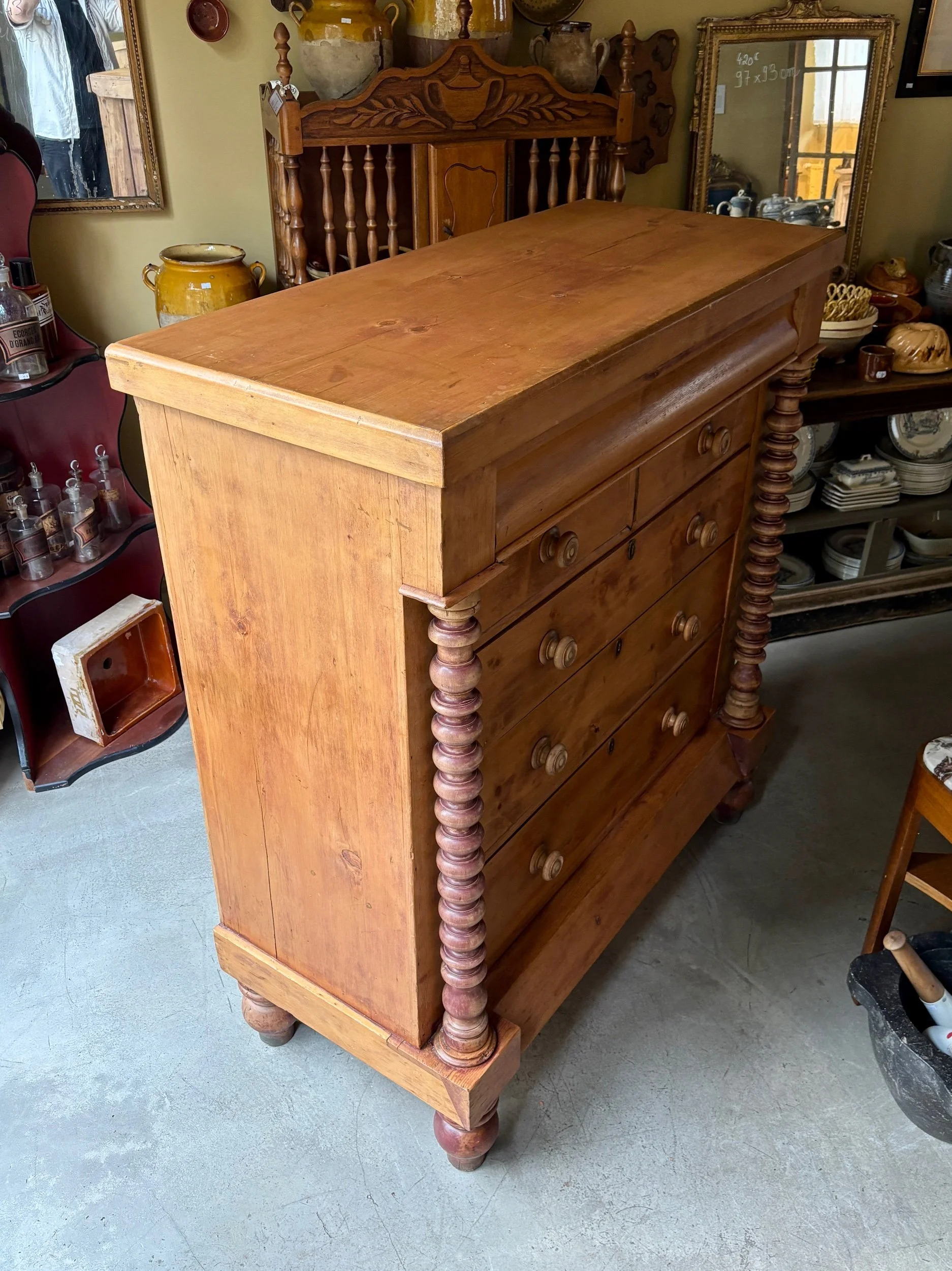 meuble-appui-commode-6-tiroirs-pitchpin-bois-tourne-mobilier-classique-vintage-axs-design-paris-france