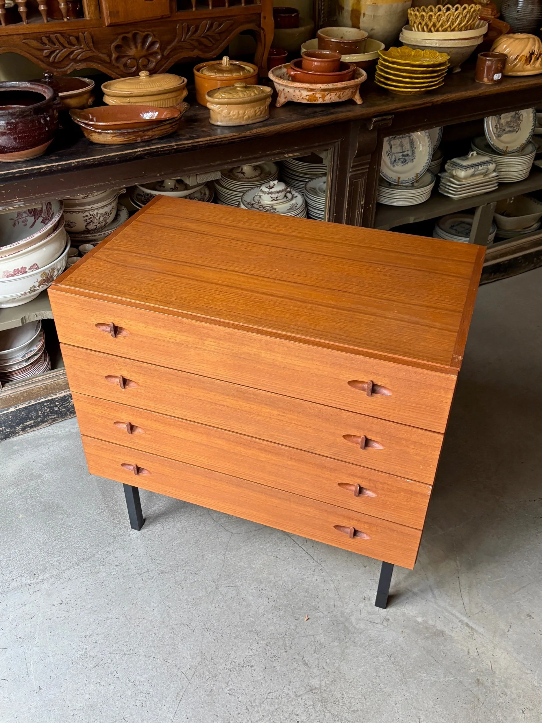 commode-4-tiroirs-teck-henry-walter-klein-meuble-scandinave-vintage-axs-design-paris-france