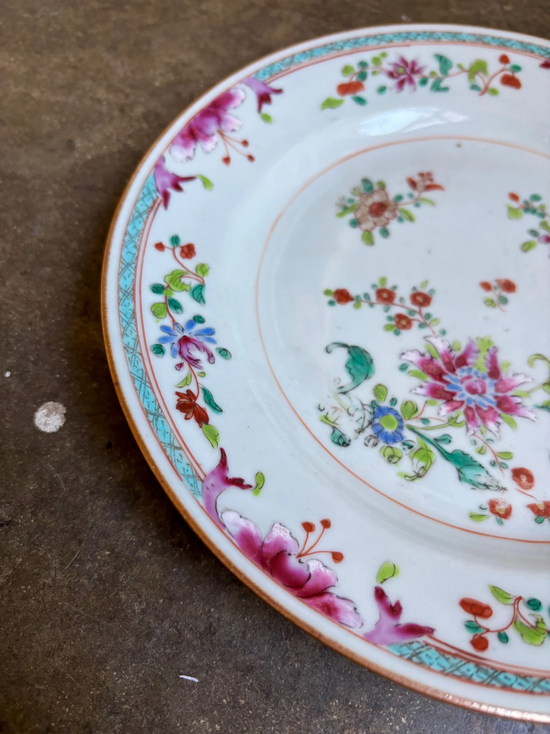assiette-creuse-compagnie-indes-11-porcelaine-fleurs-vaisselle-vintage-axs-design-paris-france