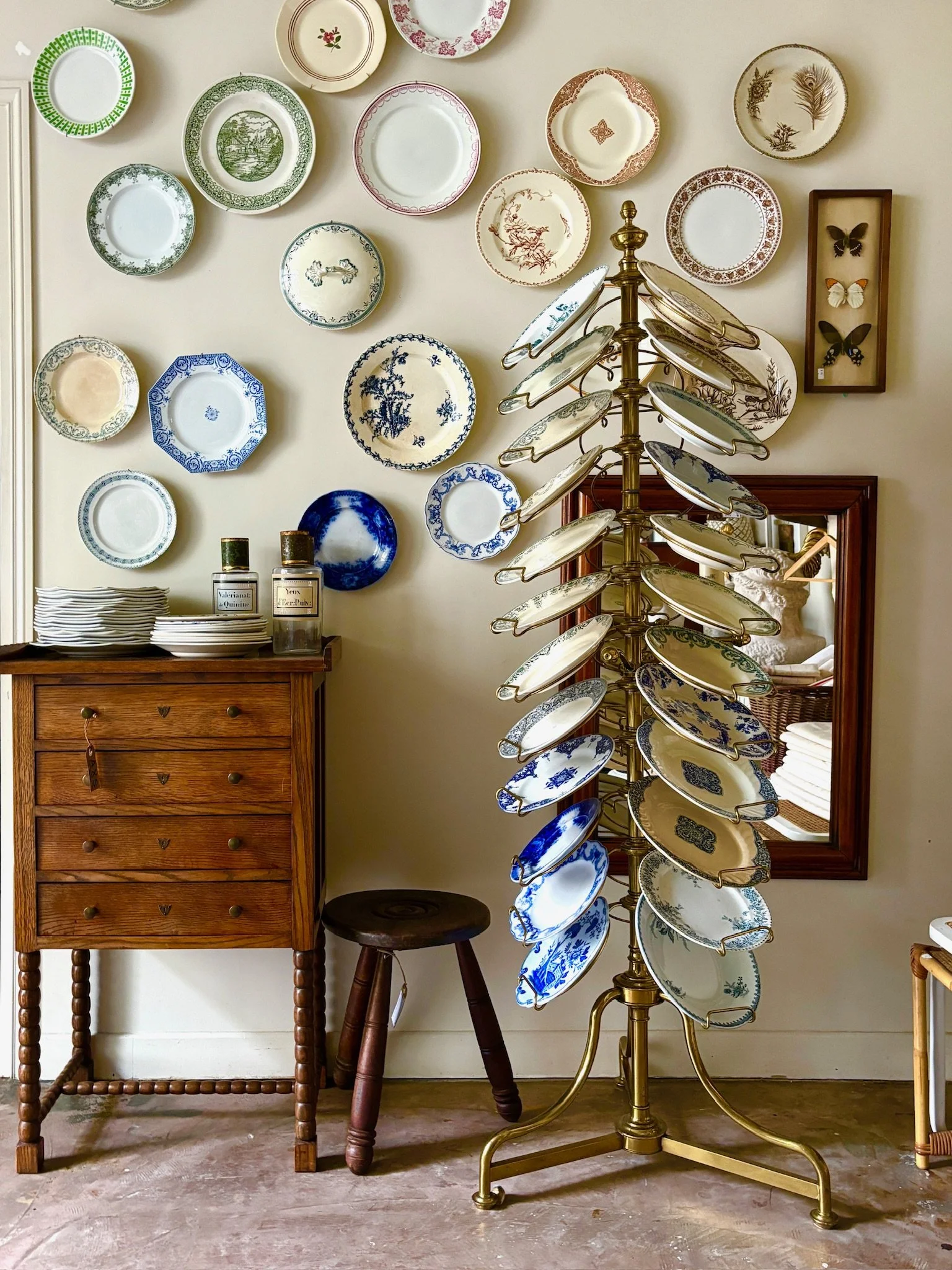 art-de-la-table-vaisselle-faience-terre-de-fer-porcelaine-vintage-antique-axs-design-paris-france