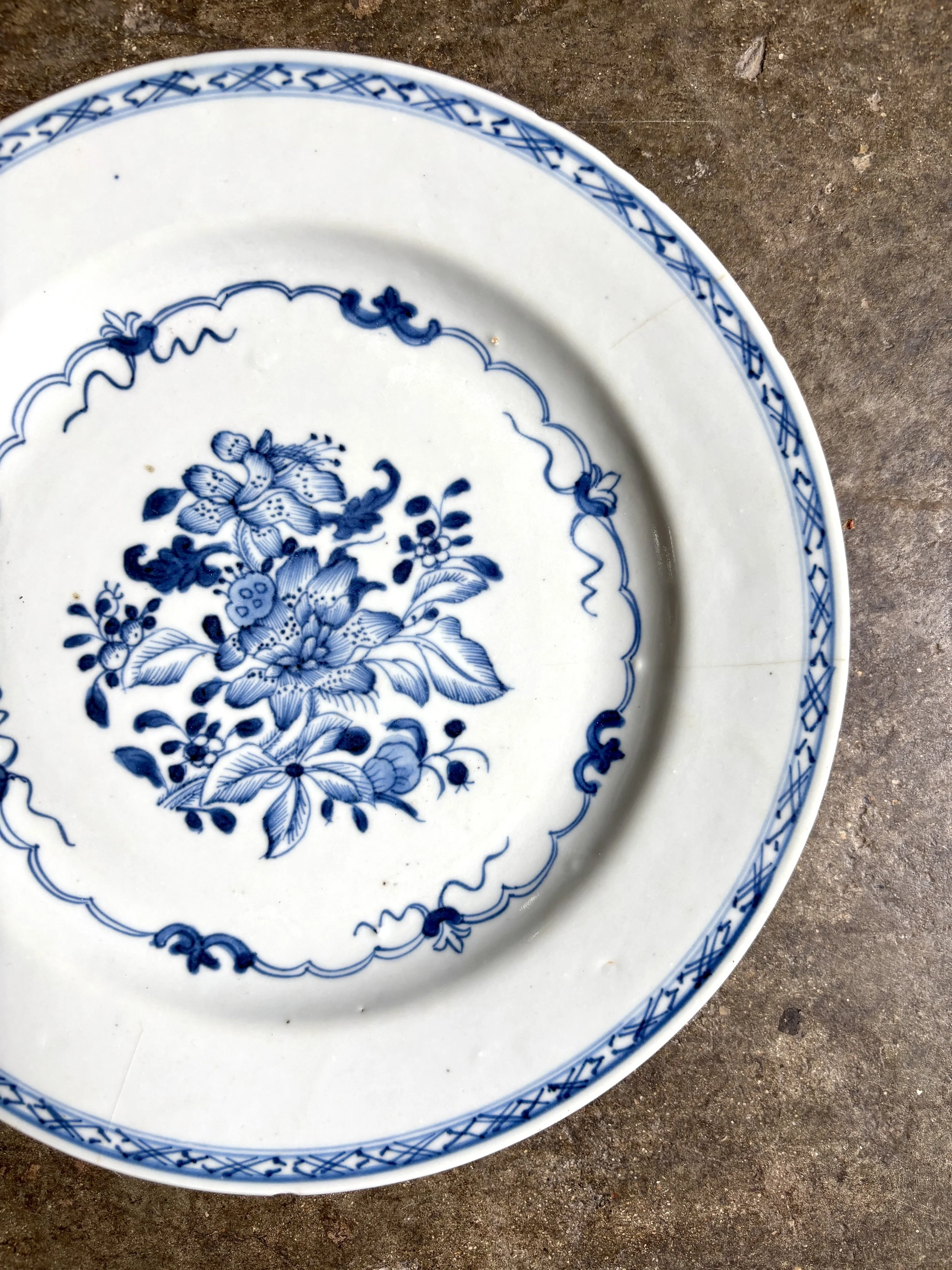 assiette-plate-asie-porcelaine-bleu-vaisselle-vintage-antique-axs-design-paris-france