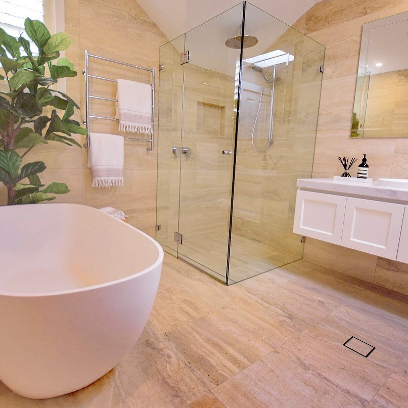 Another beautiful bathroom recently completed in Longueville 📷Martin Porter