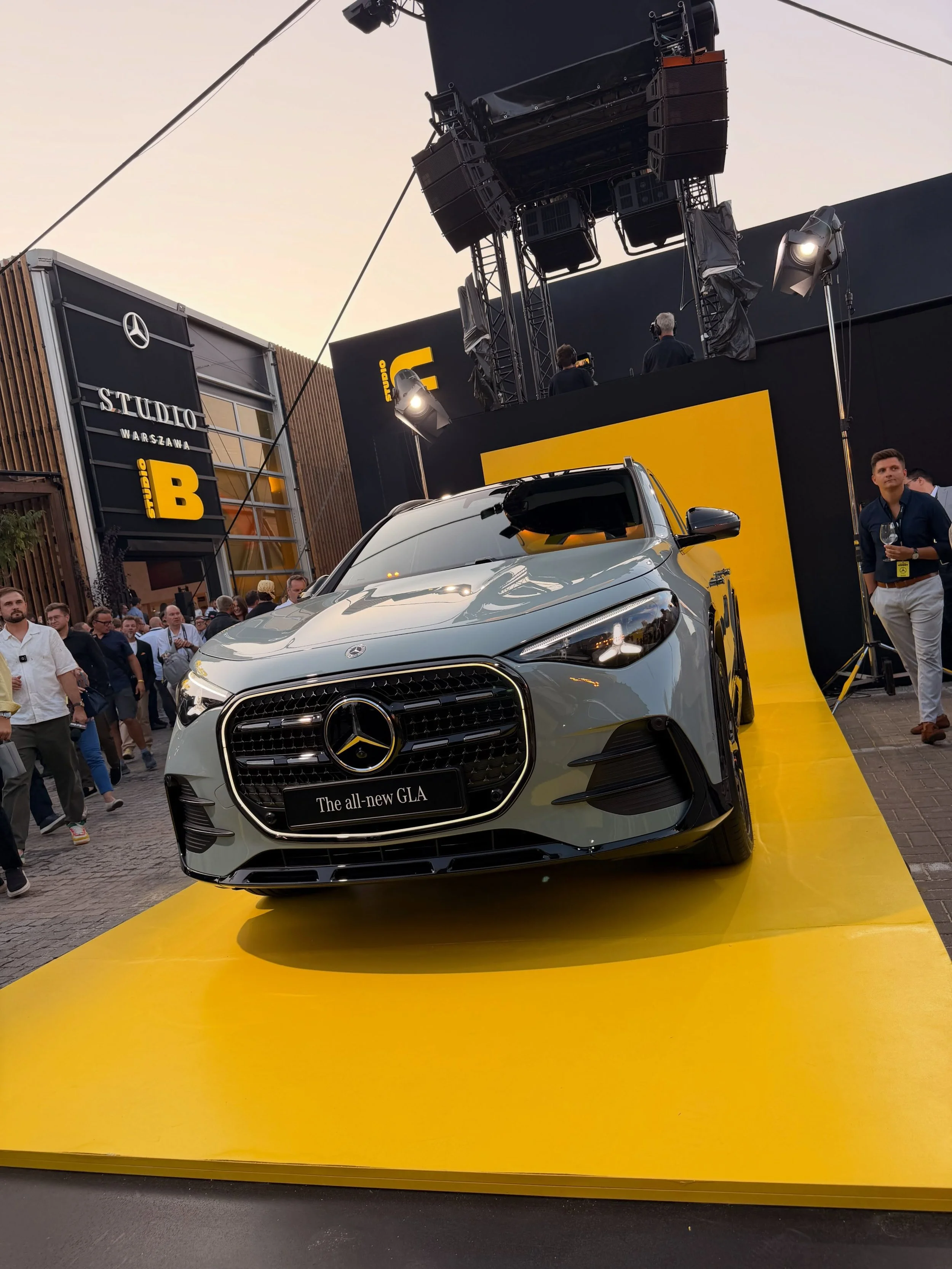 New Mercedes Revealed! All New GLA 2027 🙏
Videos on my stories and full walkaround video now live on YouTube! 😎

Stats
Up to 408 miles in the EV version
0-62 in 5.4 sec
Charge Speed at 320kW
Price starts at &pound;45,400 in the UK (available to ord