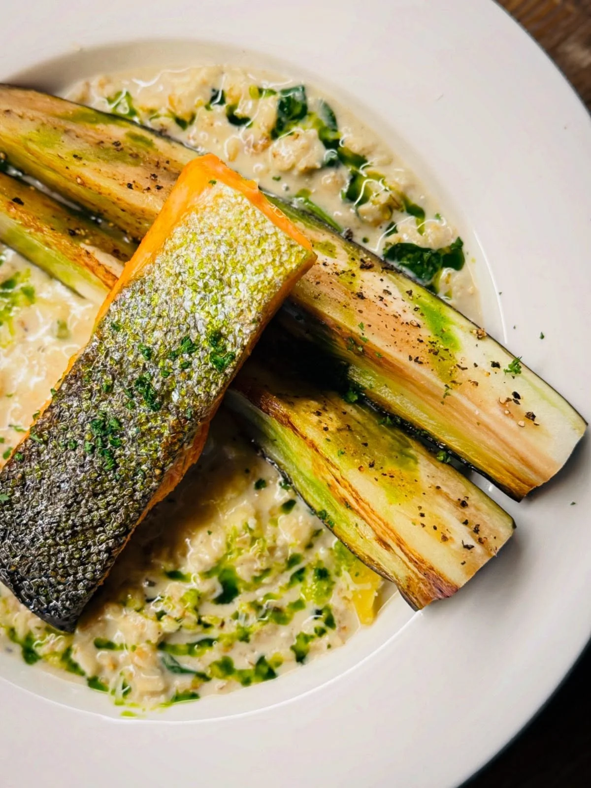 Chargrilled Miracle Fish w/salmon 

Winter&rsquo;s never tasted this good. Pair this gourmet delight with your glass of choice and let the evening sparkle at the club. We welcome you all!! 

#beachclub #orakei #orakeibayvillage #nzsalmon