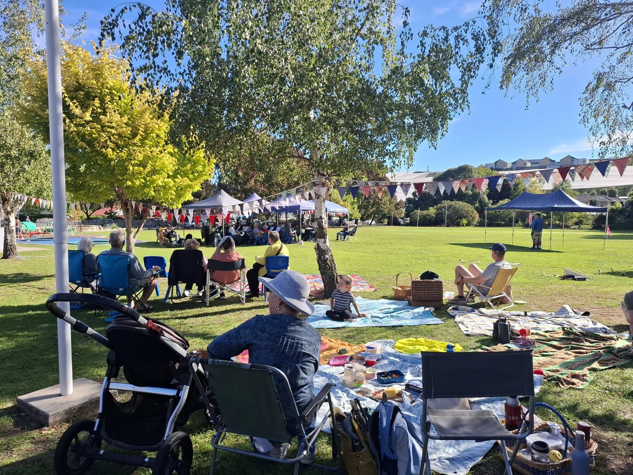 Community Picnic 1.jpg