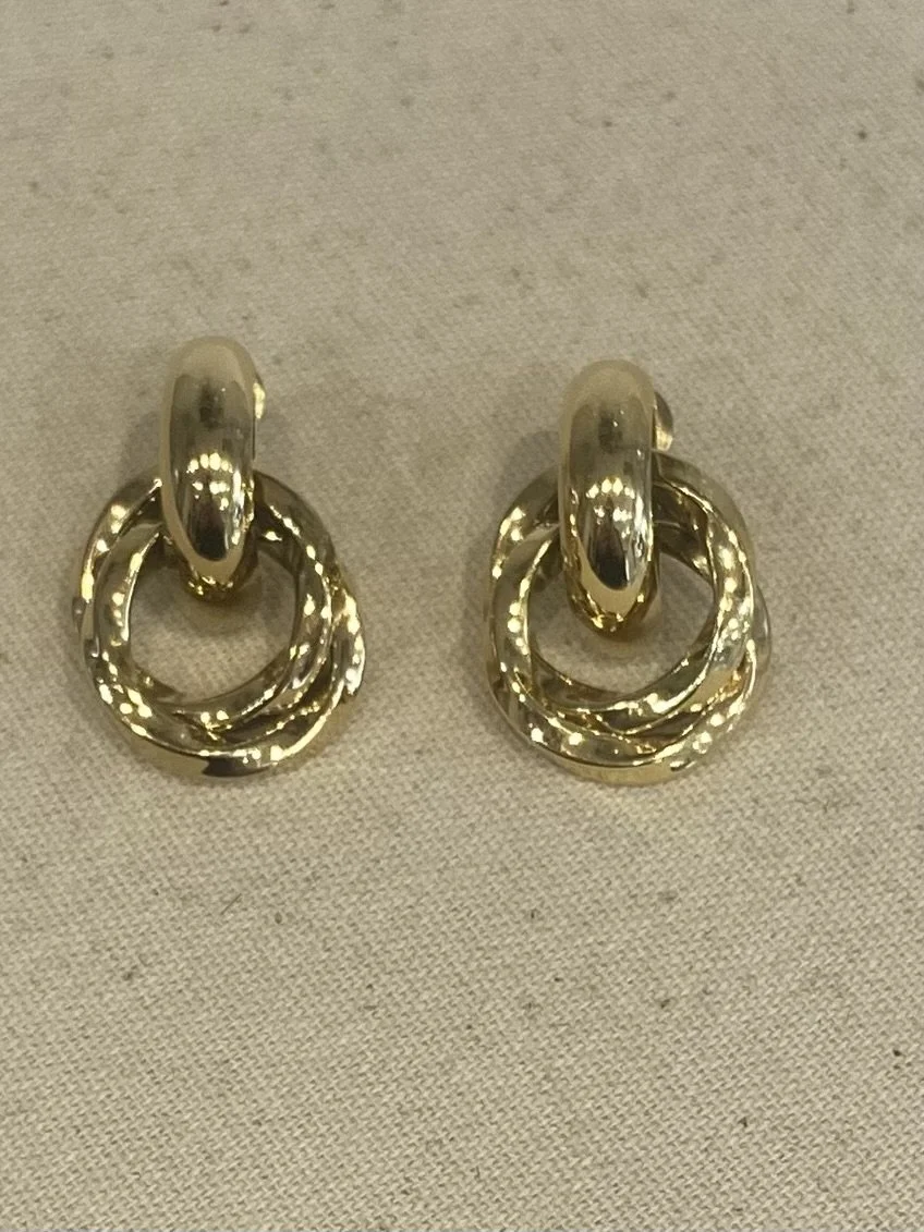 Boucles-d'oreilles entrelacées en acier