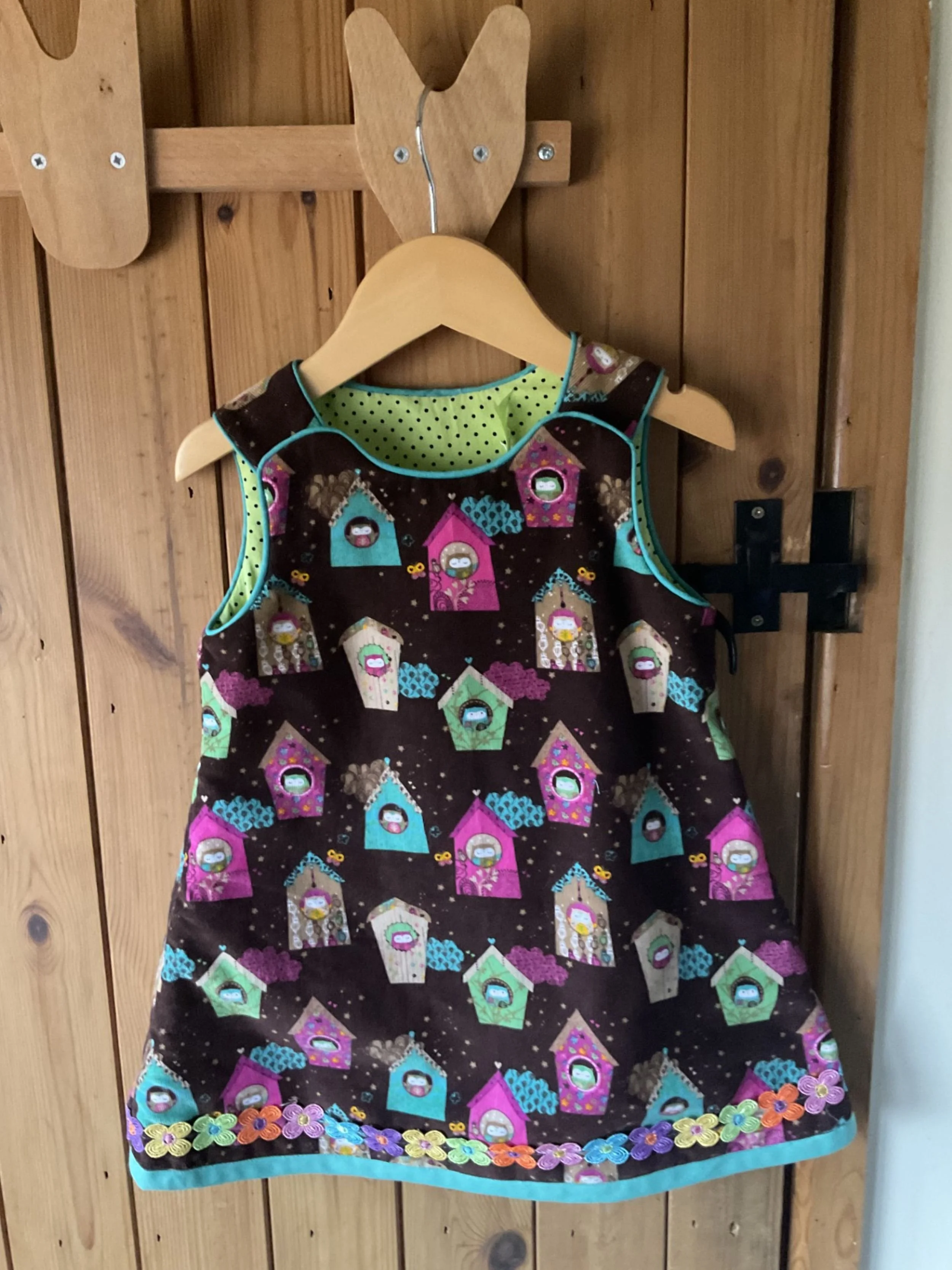 ‘Owl Houses’ girl’s pinafore dress   Age 3-4  years (Free P&P) £35
