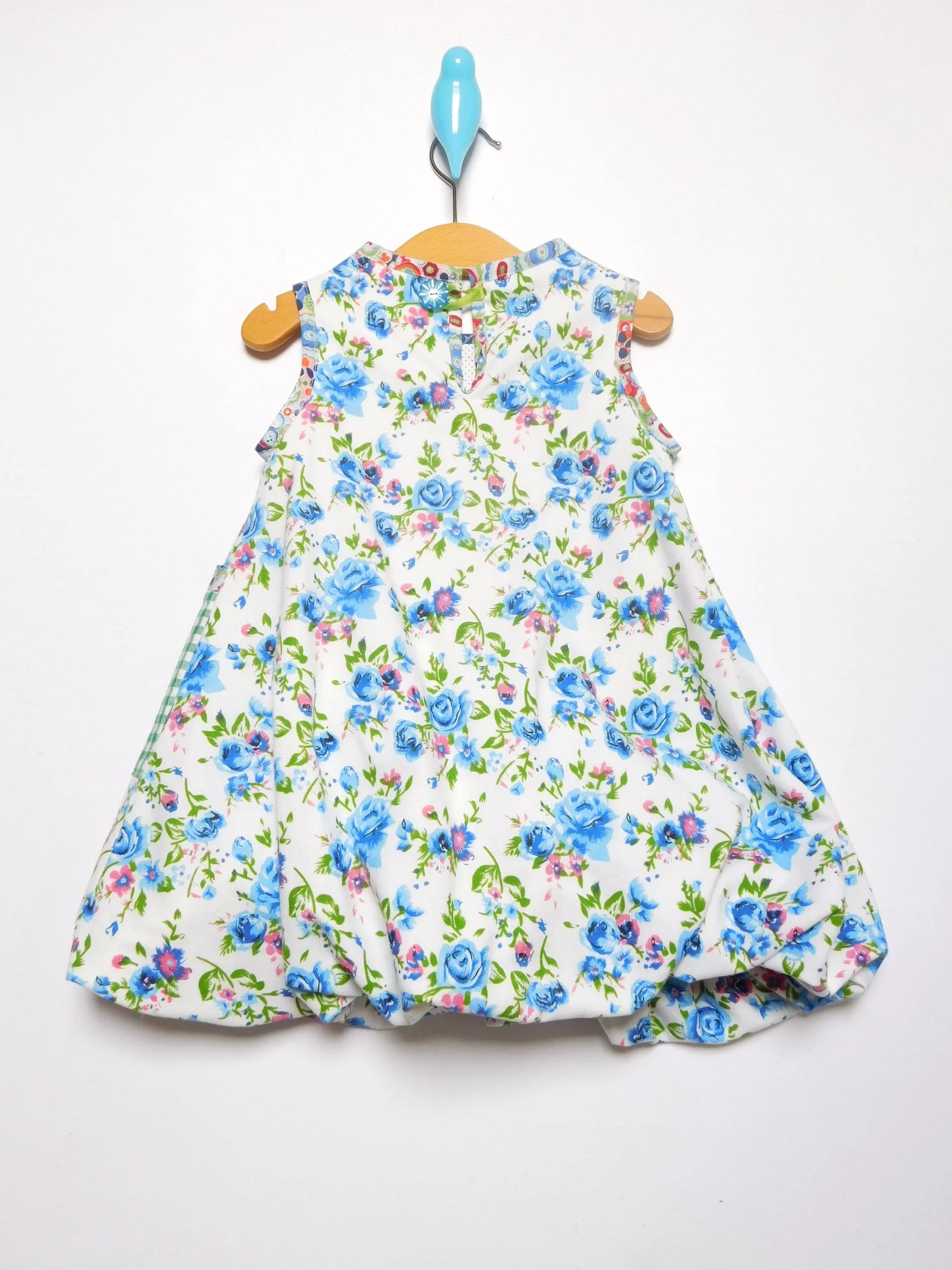 Blue Roses back rw.JPG