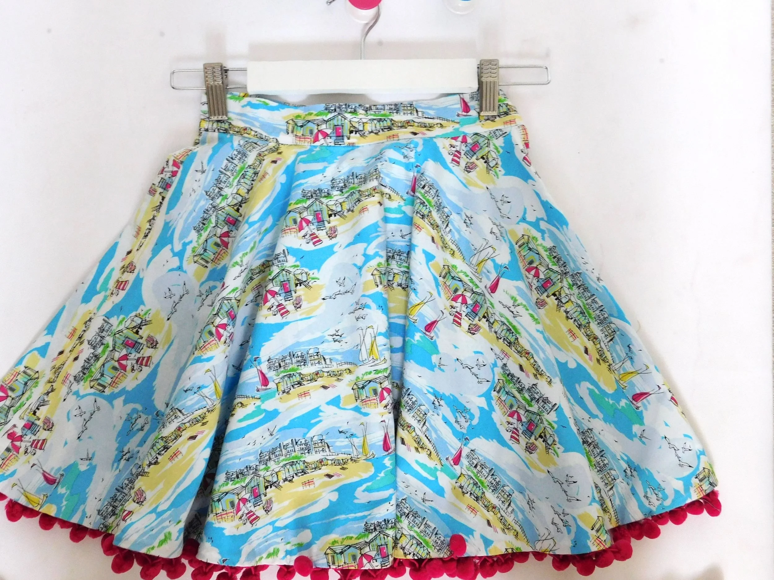 Retro Beach circular skirt *Age 3-4 years (Free P&P)