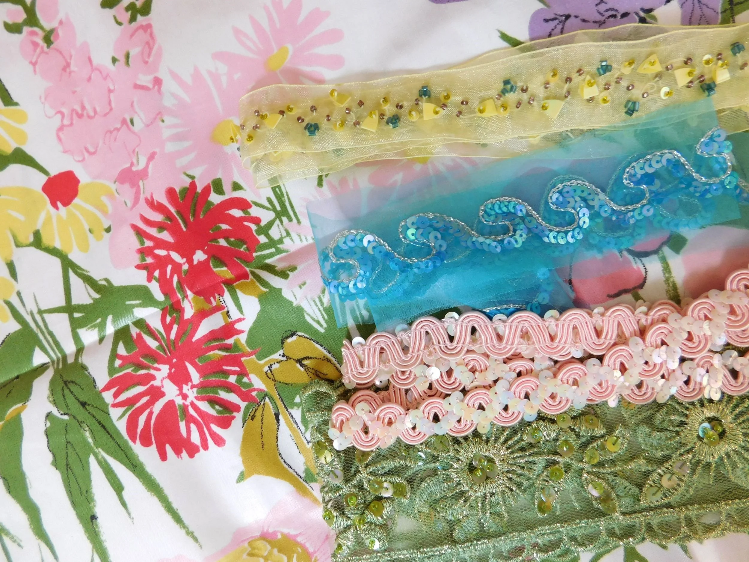 Floral Chintz fabric and trim rw.JPG