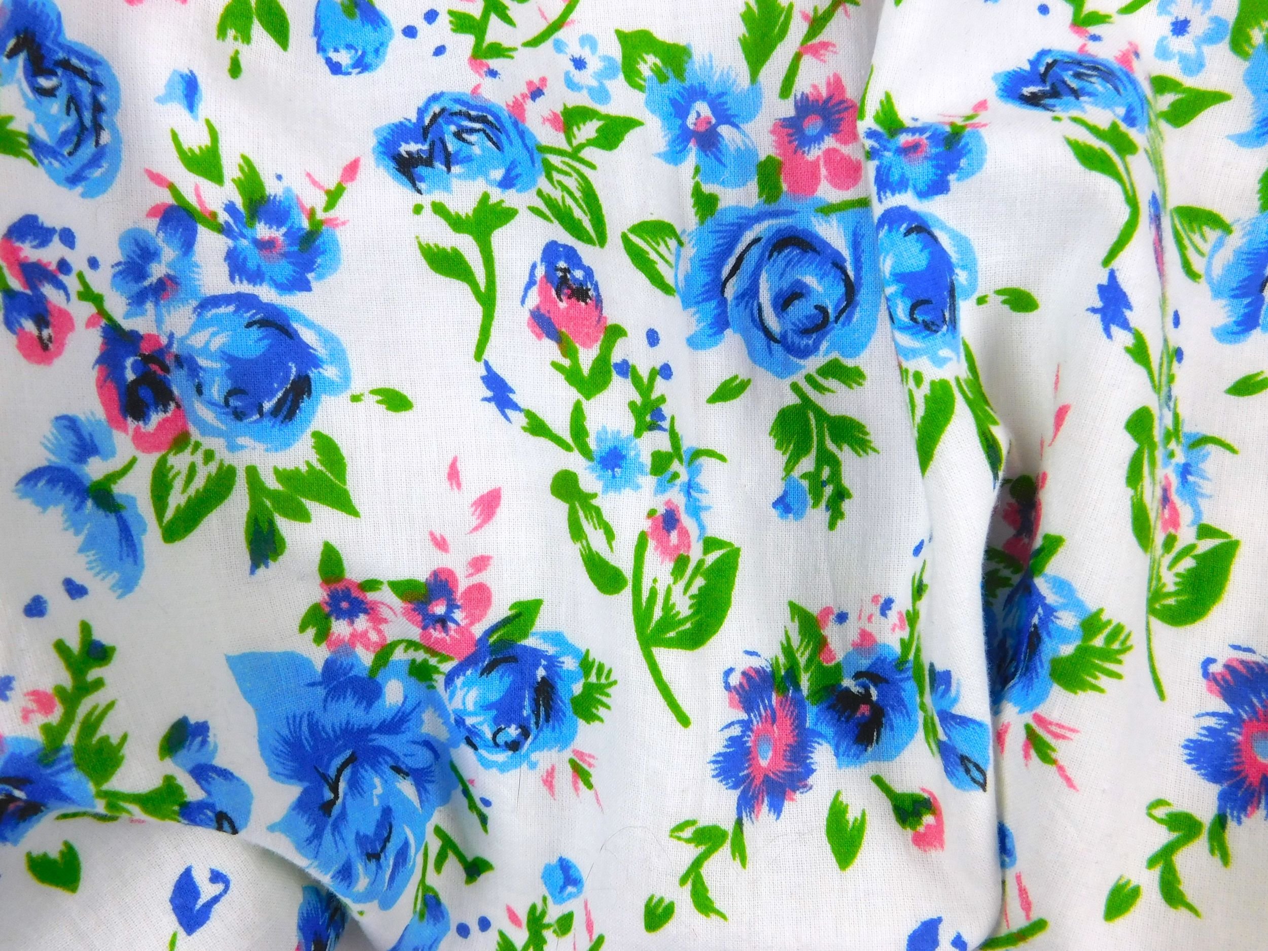 Blue Roses 2 fabric rw.JPG