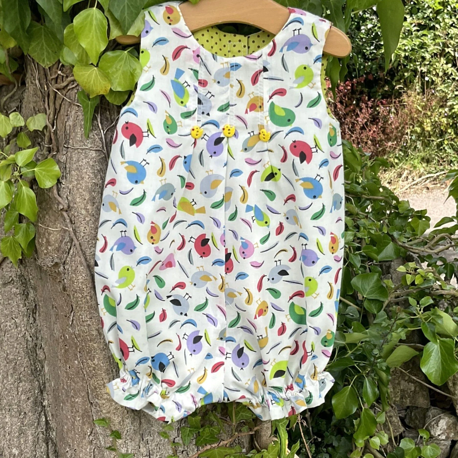 tweeting birds front rs ar.jpg