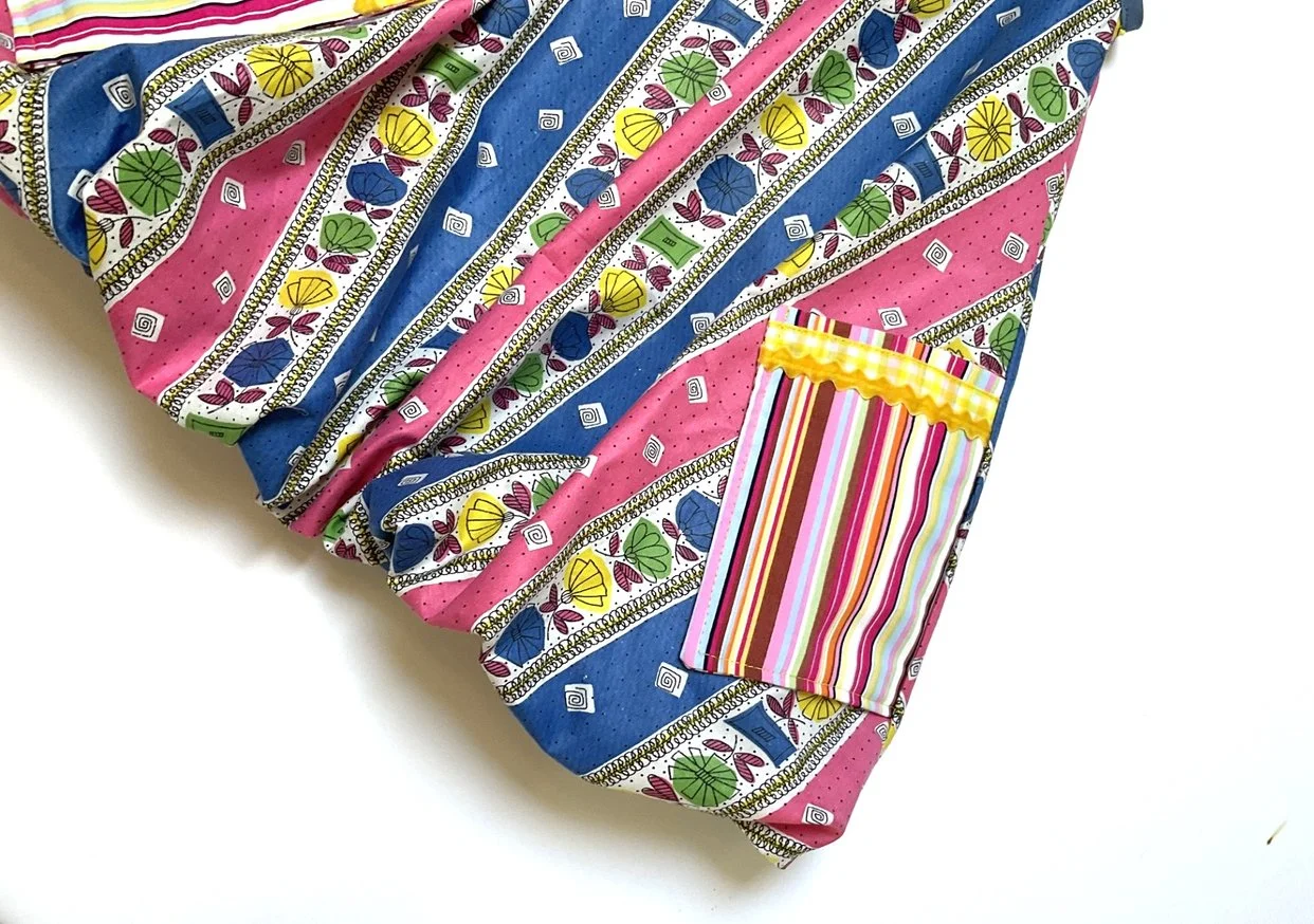 Vintage Stripes dress pocket r.jpg