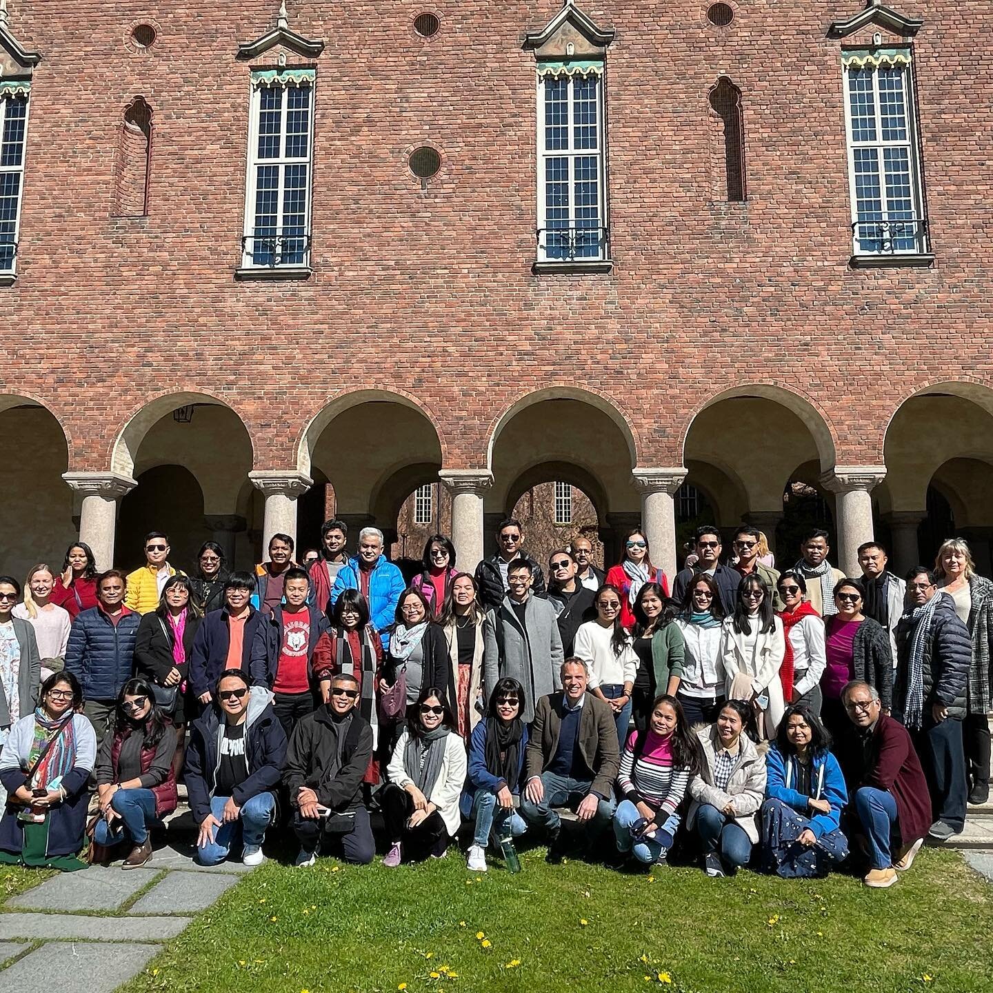 Asian media visit Stockholm

I was asked by NIRAS to arrange an introductory tour of Stockholm to an enthusiastic group of 45 high-level representatives from media, government and civil society.

With sunny spring vibes, the tour kicked off a two wee
