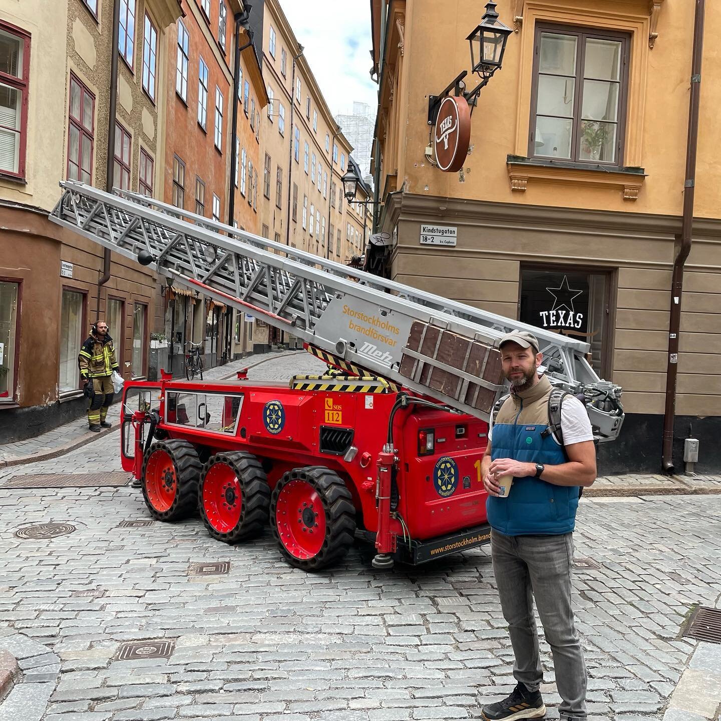 I had the pleasure of guiding London expert Jonnie Fielding through Stockholm. It was fun to exchange and compare the history of our cities.
Jonnie runs his own top rated guiding company in London www.bowlofchalk.net
Thanks Jonnie for sharing your kn