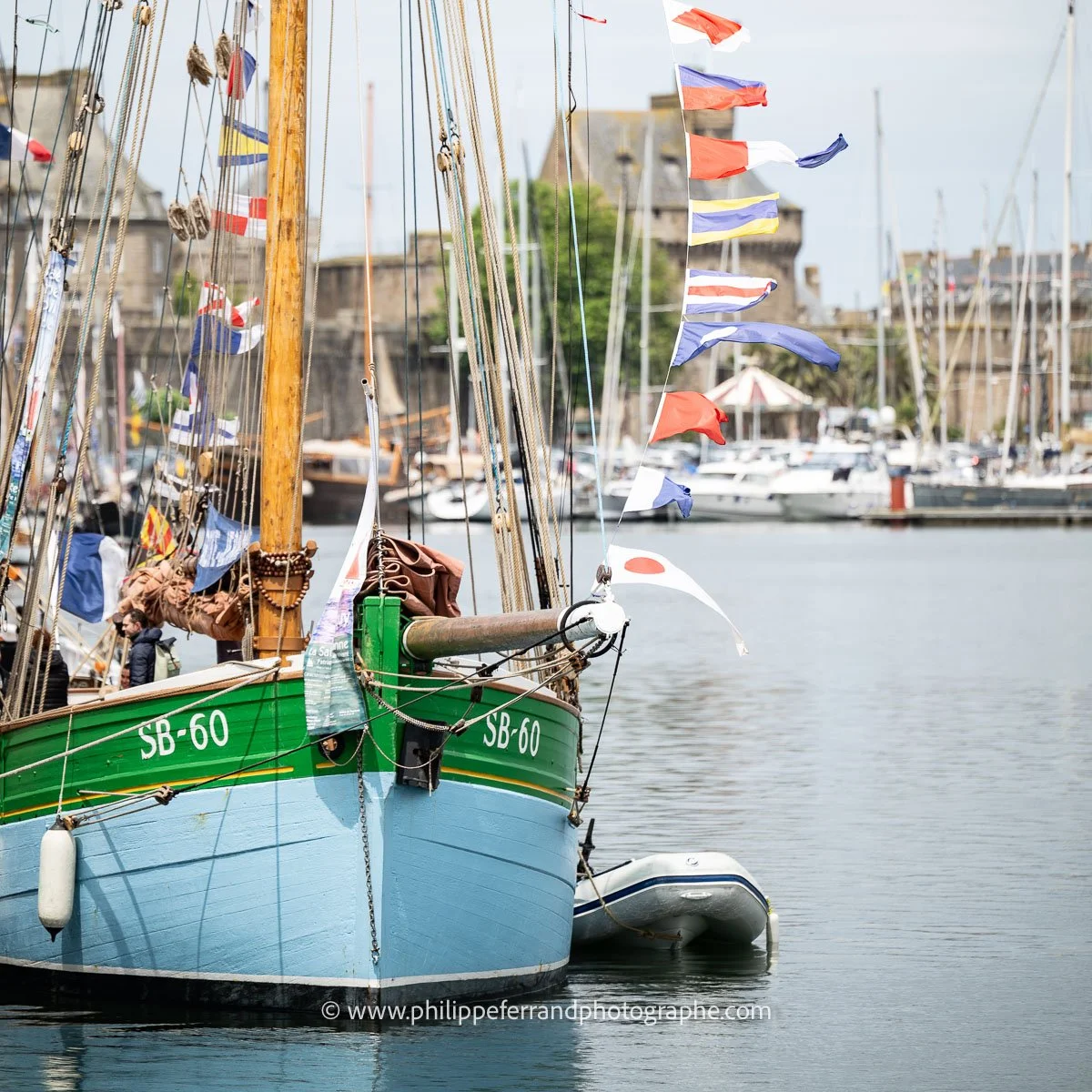 Le Sainte Jeanne à quai à Saint Malo