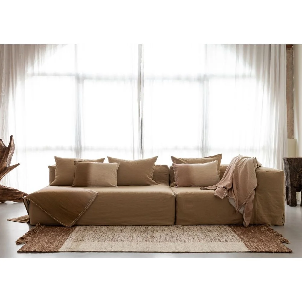 coussins-et-plaids-YESTERDAY-YOGA-bronze-sirocco-YOUANDME-et-SAVANE_fiche-produit-ambiance.jpg