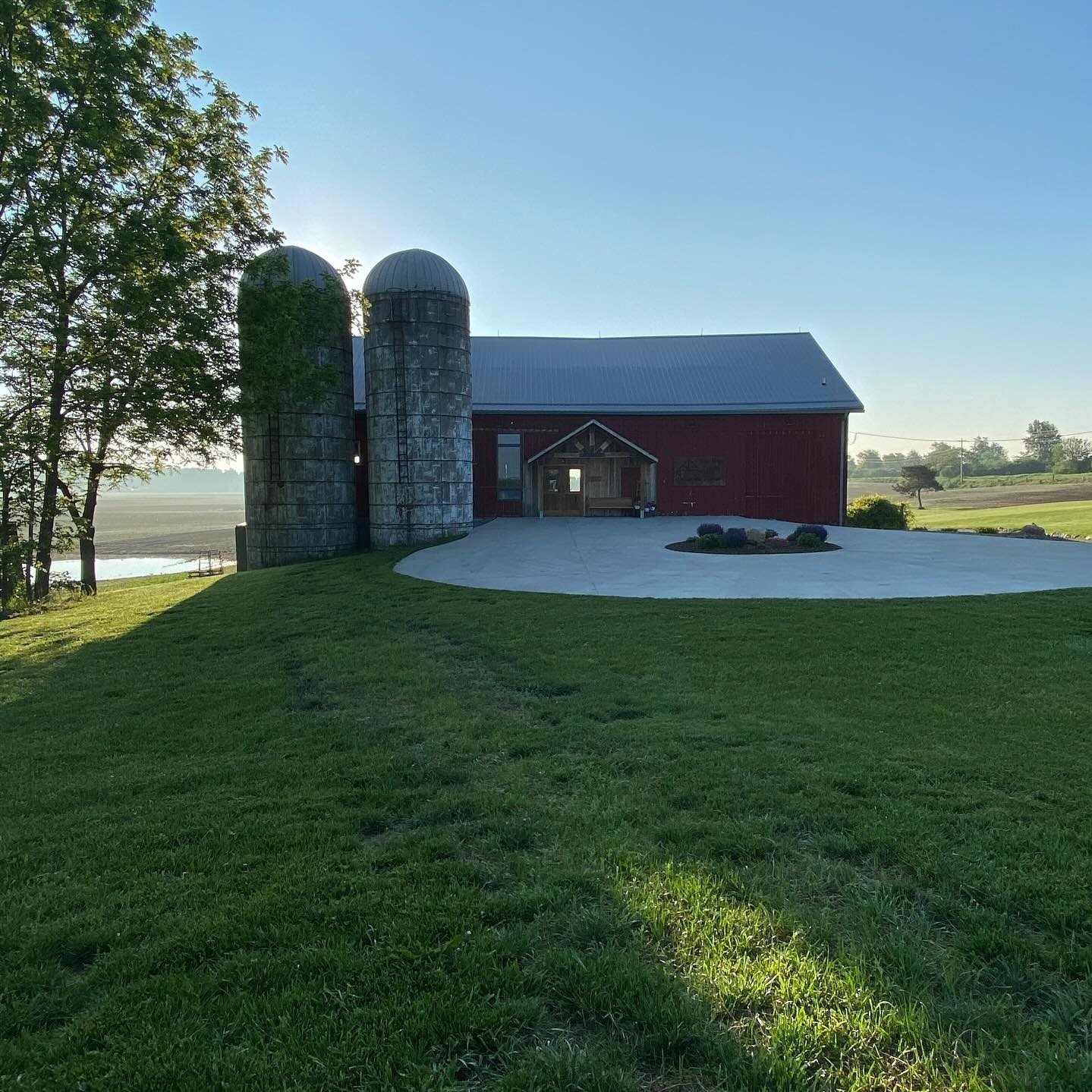 VENDORS: We&rsquo;re Still Accepting Applications! Thank you so much to everyone who submitted an application over the weekend &mdash; we&rsquo;re still reviewing all of them and will be reaching out soon! If you tried to apply but couldn&rsquo;t acc