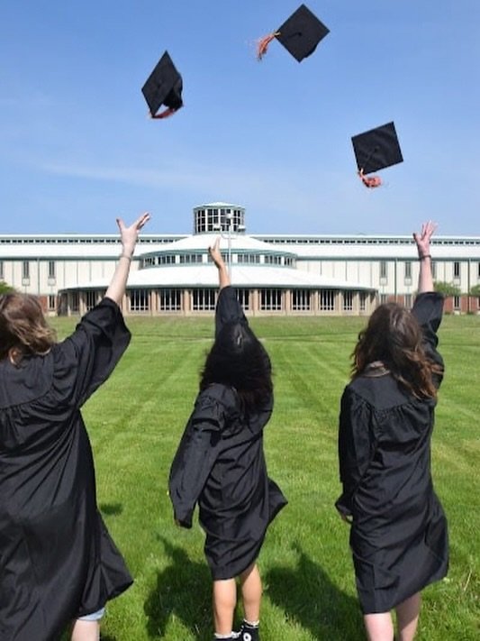 🎓✨ BIG NEWS at The Barn 1880 ✨🎓

We are SO excited to announce that during our 3-Day Memorial Day Weekend Market &mdash; on Friday, May 22nd &mdash; we will be giving away a Class of 2027 Graduation Open-House at The Barn 1880!

Since Friday night 