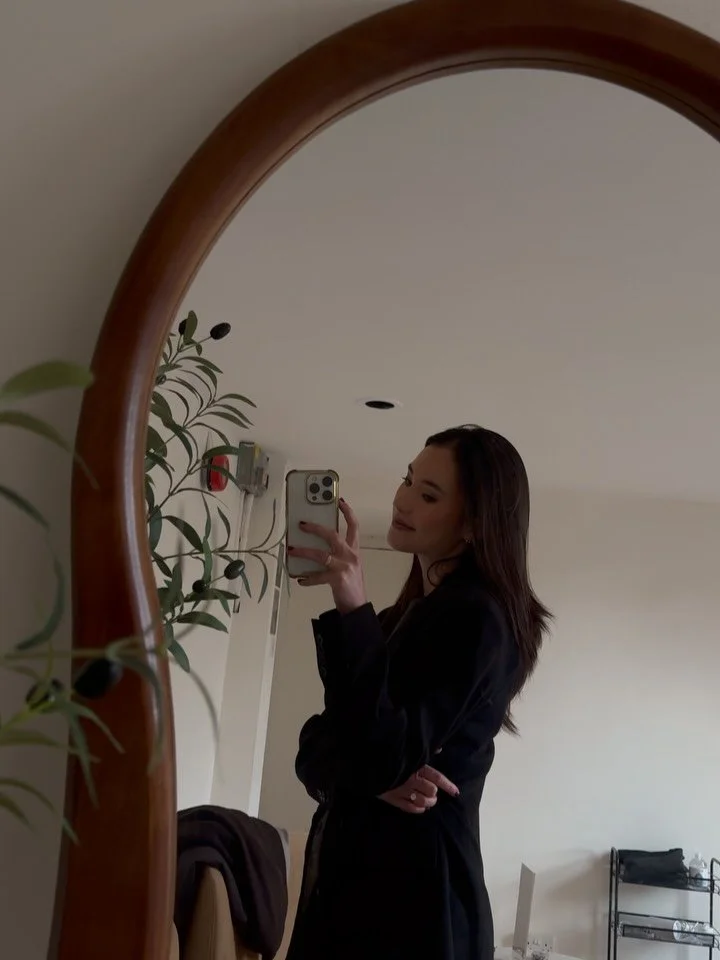 January &mdash; not the usual slow start to the year, but boy was it a good one :)) some fave moments captured: 

- two epic shoot days in london @vibrascreativestudio 
- never saving @burleighpottery for best 🍵
- back to the beds of doom aka @enmei