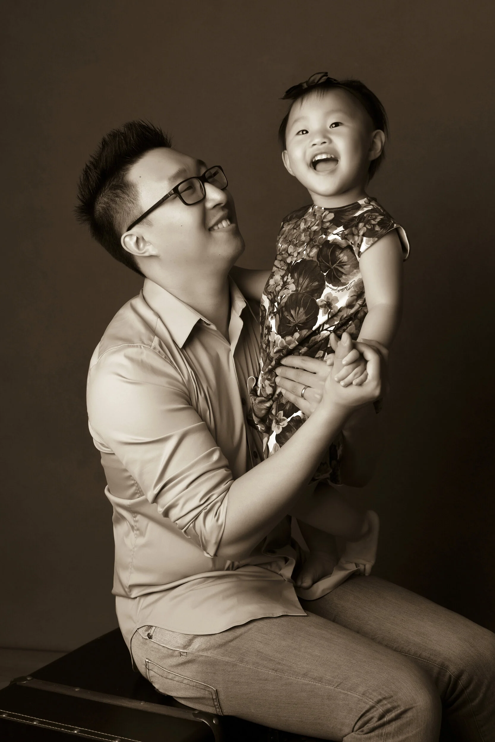 rosa-and-daniel-family-portraits-150.jpg