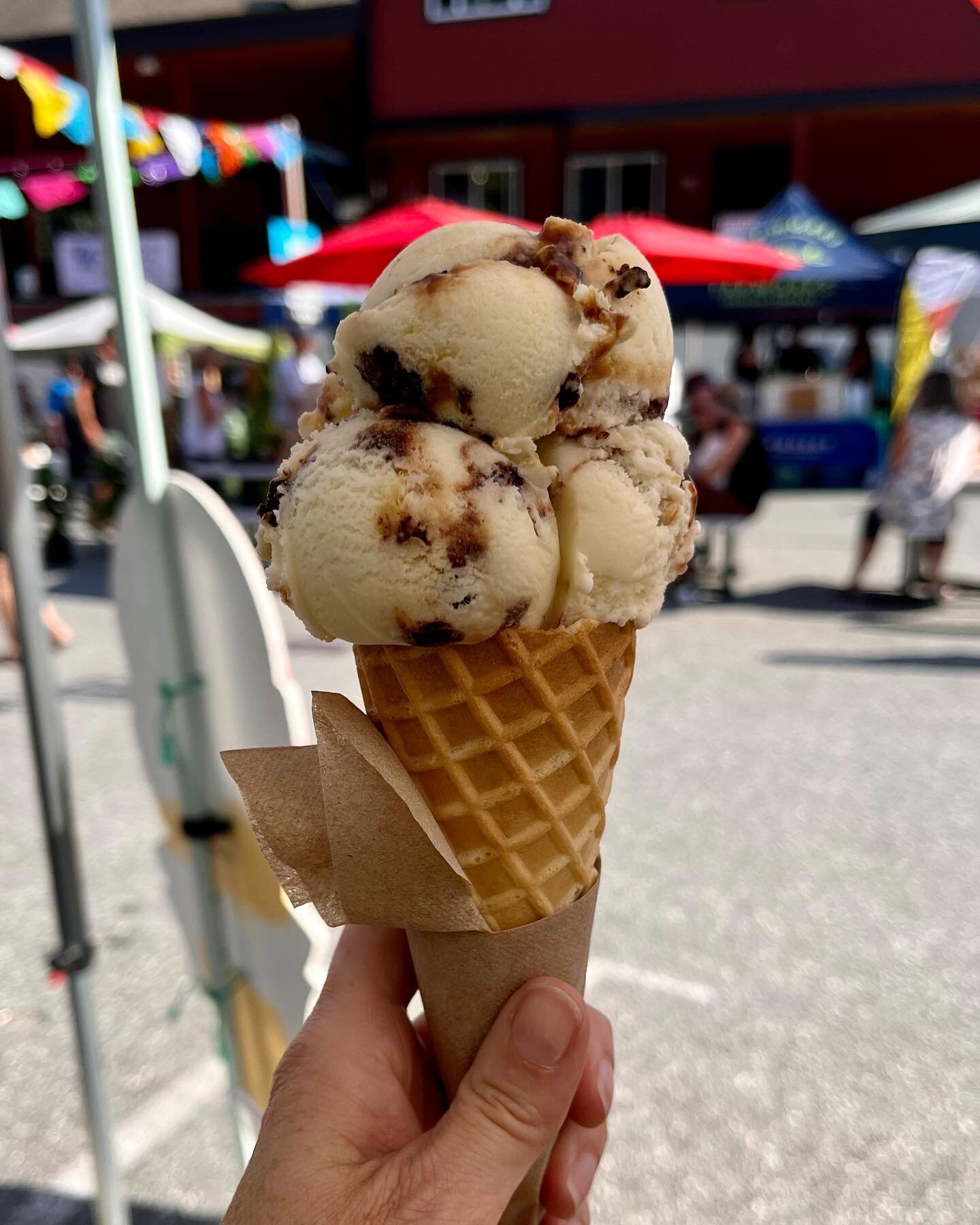 Big weekend! Find Ashley at the @gibsonspublicmarket night market for scoops tonight until 10! Or find Kali who is doing a special guest appearance tonight at @sundaycider where there will be live music starting at 8!