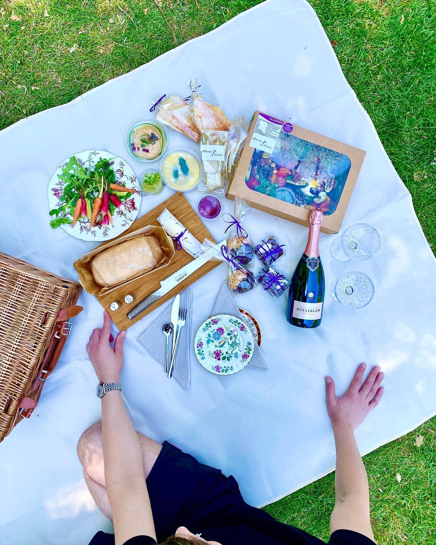 Our clients have already been busy booking in picnics since we were allowed to meet one other. Even better news is that the rule of six comes in on the 29th and we are ready and raring to receive your orders 💃🏼💃🏼
📸 @londongastroboy 

Menus are o