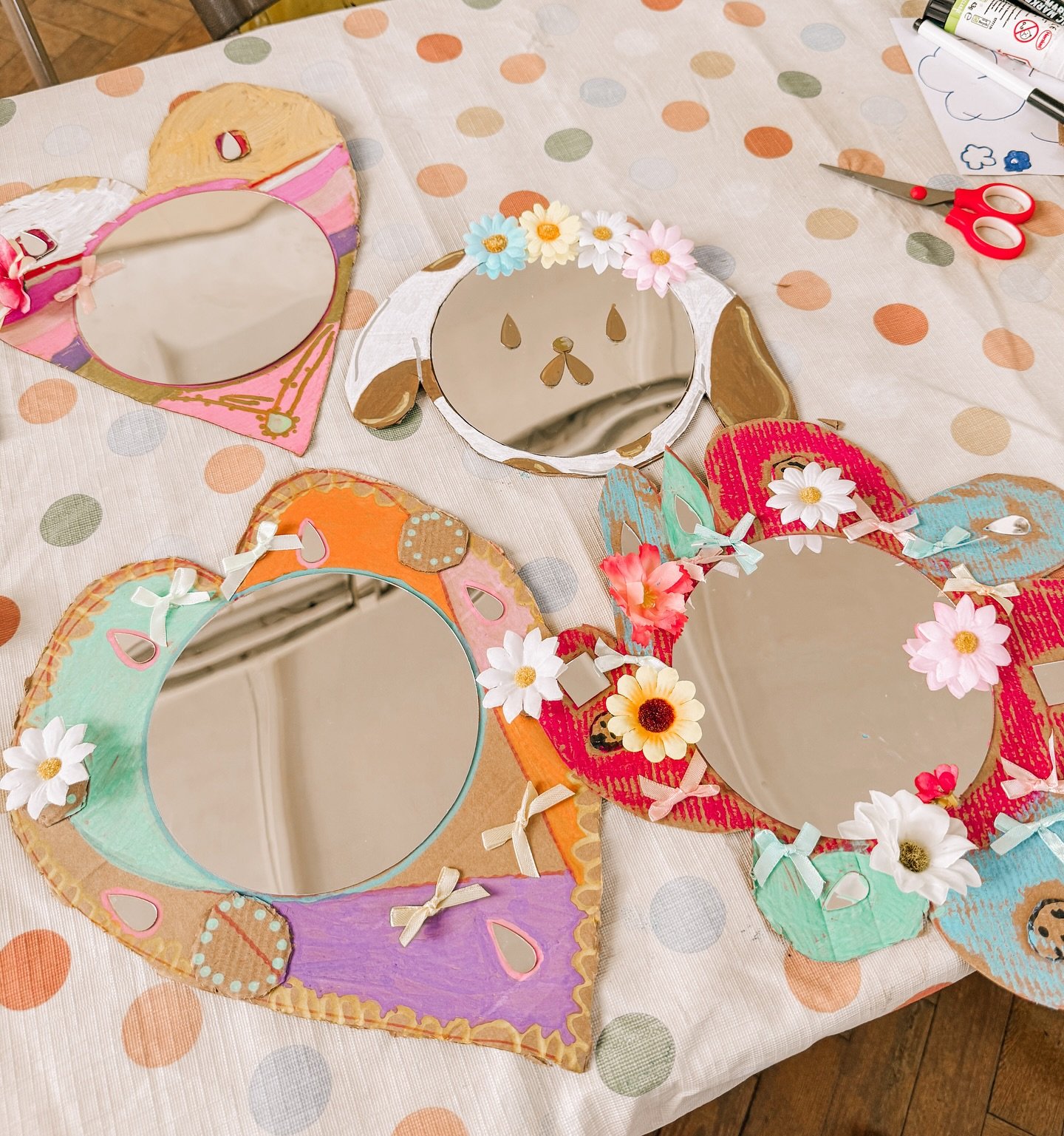 Another example of useable art for today&rsquo;s craft club, designing our very own mirrors!

Through encouraging creativity with purpose, little artists learn to design with intent, not just for aesthetics but also for function. 

It reinforces the 