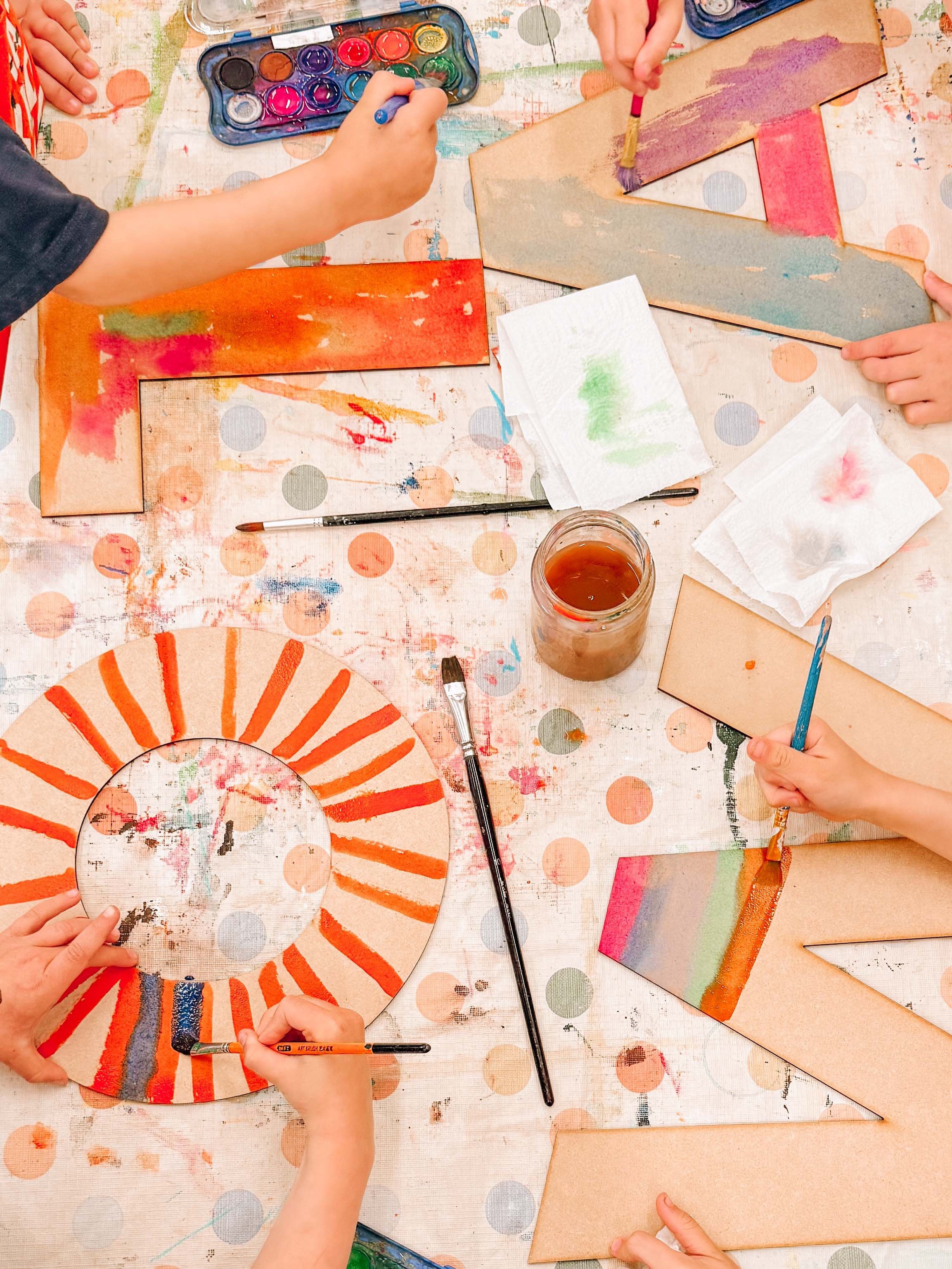 It&rsquo;s a busy month for parties this month, especially Collage Creations! This is perfect for younger children or mixed ages because there&rsquo;s no right or wrong way; everyone can have a go at painting, collaging, wrapping and adding sparkles 